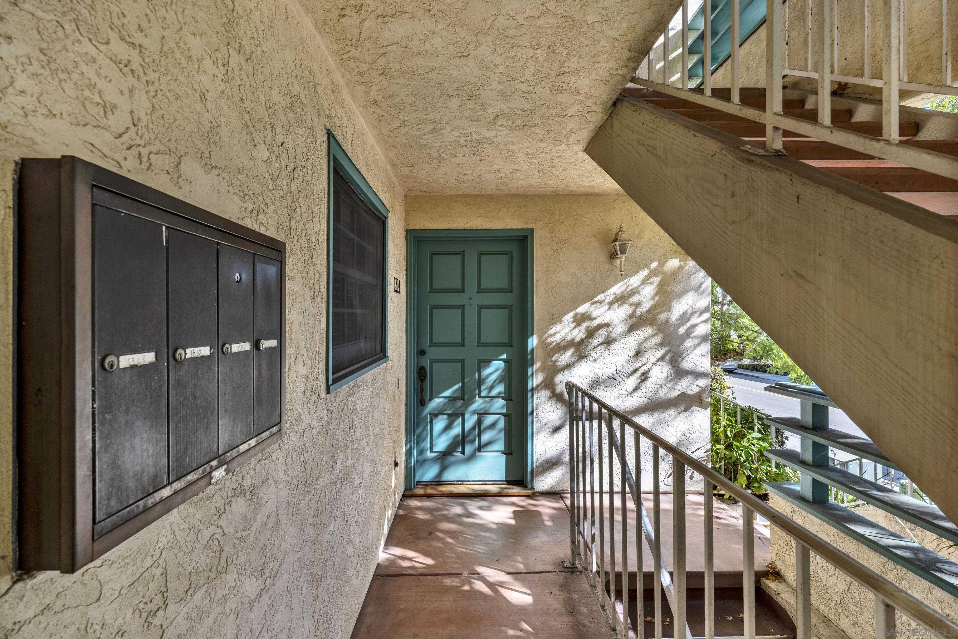 Detail Gallery Image 3 of 33 For 1308-14  Locust St, San Diego,  CA 92106 - – Beds | – Baths