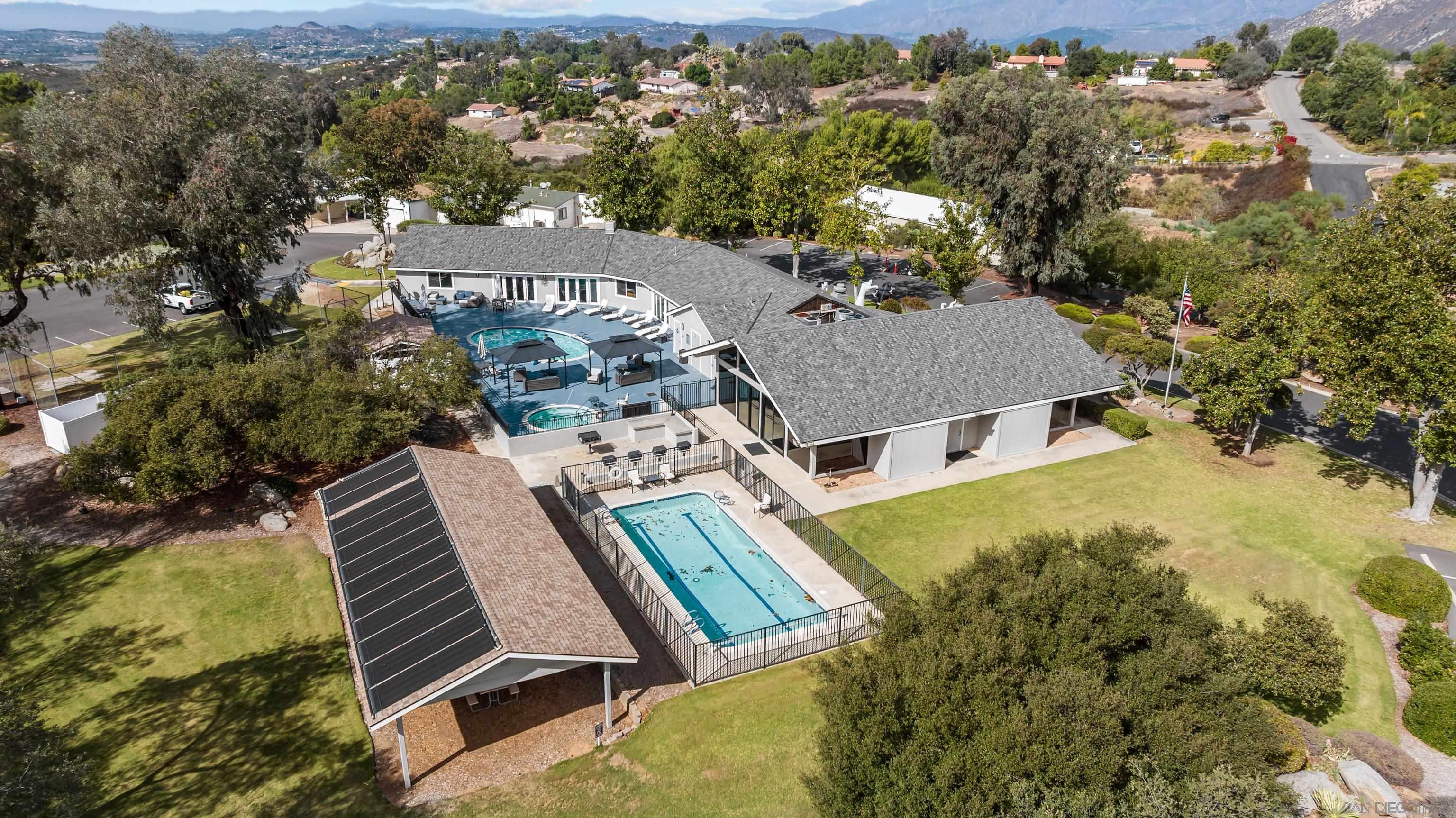 Detail Gallery Image 32 of 36 For 18218  Paradise Mountain Rd  #199,  Valley Center,  CA 92082 - 2 Beds | 2 Baths