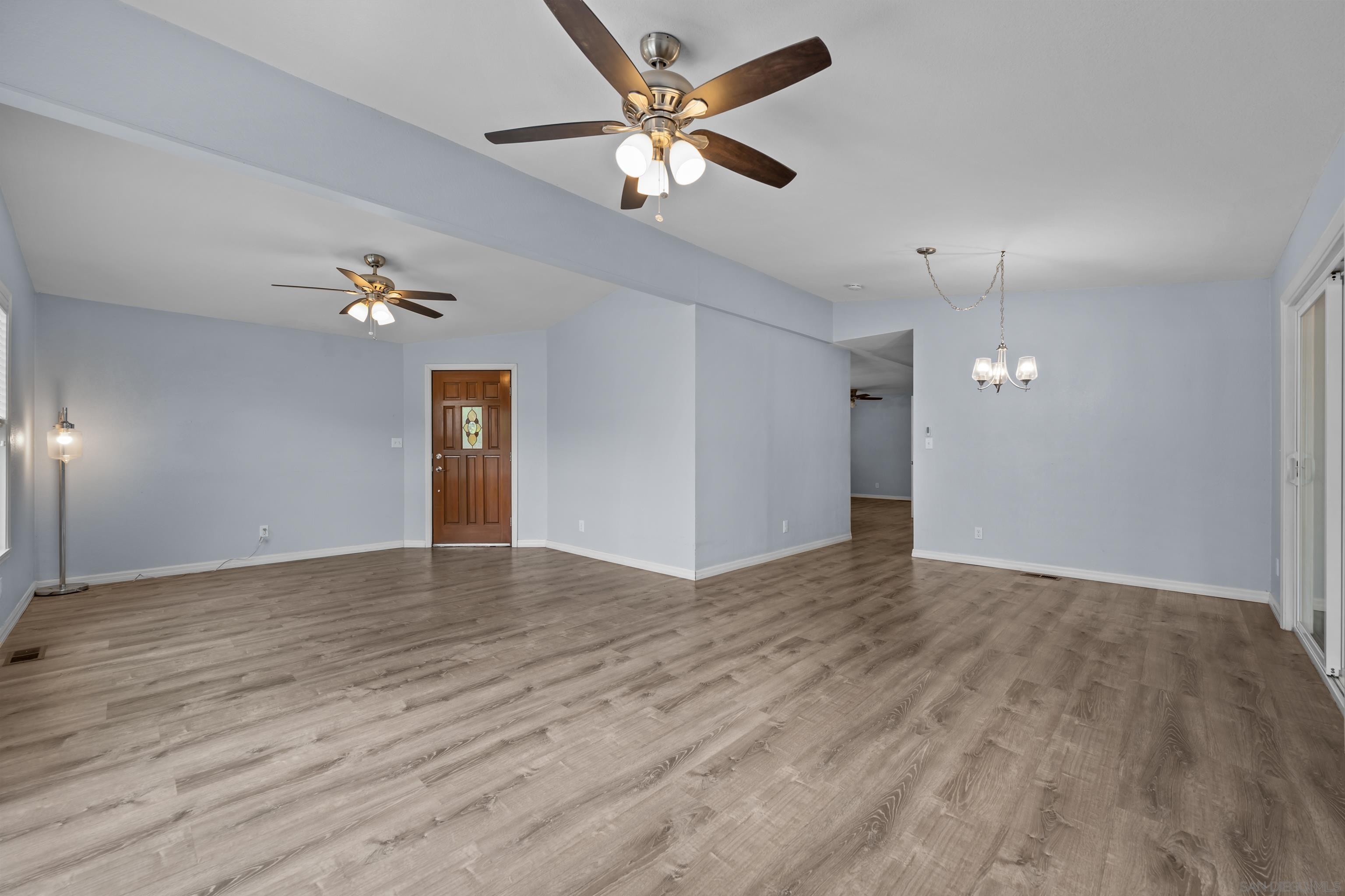 Detail Gallery Image 9 of 36 For 18218  Paradise Mountain Rd  #199,  Valley Center,  CA 92082 - 2 Beds | 2 Baths