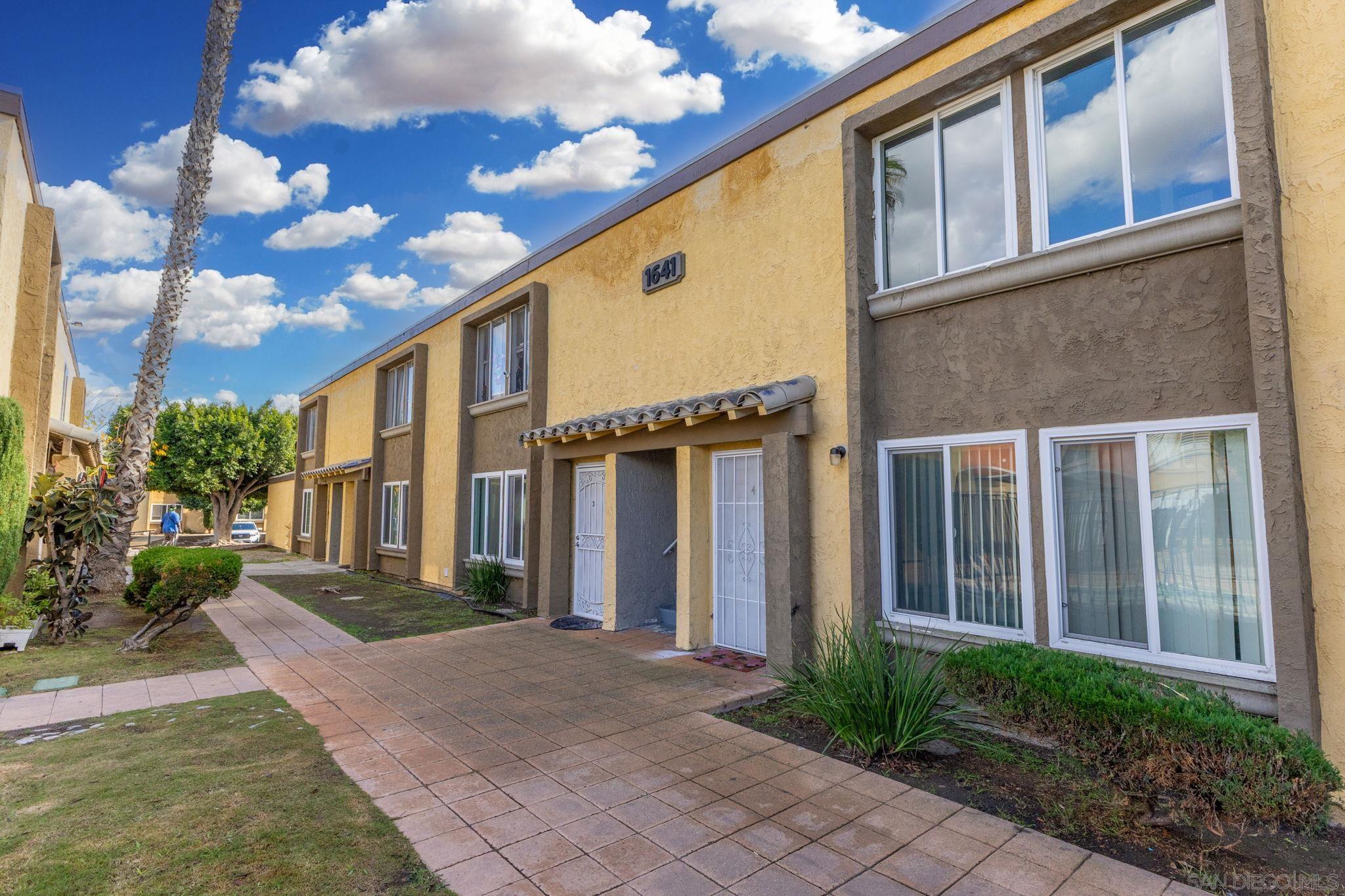 Detail Gallery Image 2 of 37 For 1641  Pentecost Way  #10,  San Diego,  CA 92105 - 1 Beds | 1 Baths