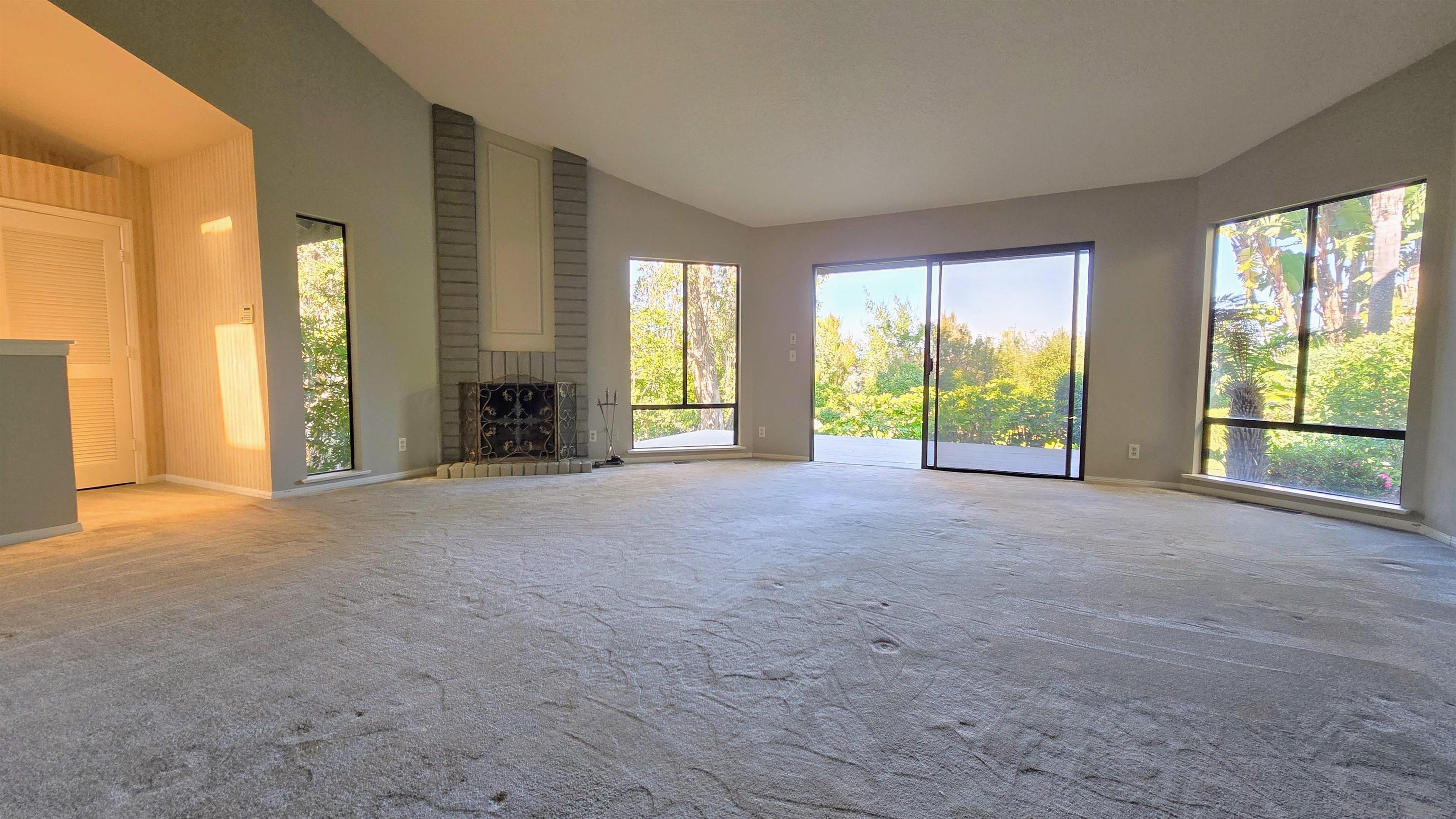 Detail Gallery Image 16 of 30 For 12916  Polvera Ave, San Diego,  CA 92128 - 6 Beds | 3/1 Baths