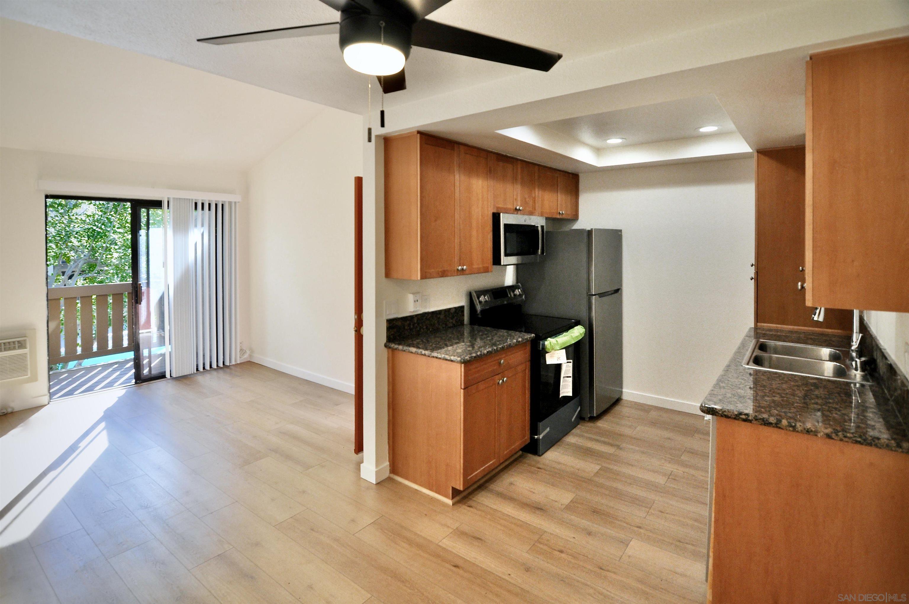 Detail Gallery Image 2 of 41 For 10240  Black Mountain Rd  #106,  San Diego,  CA 92126 - 1 Beds | 1 Baths