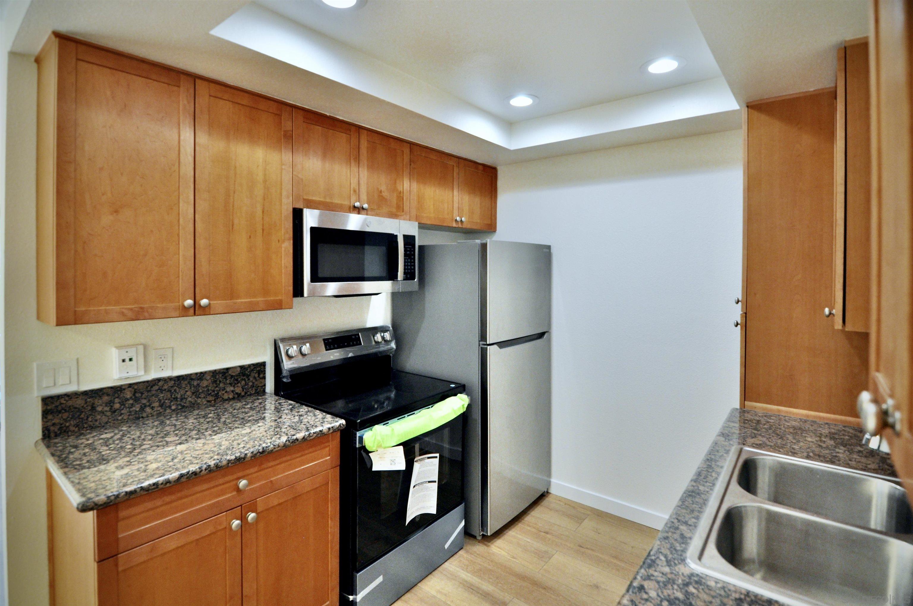 Detail Gallery Image 14 of 41 For 10240  Black Mountain Rd  #106,  San Diego,  CA 92126 - 1 Beds | 1 Baths