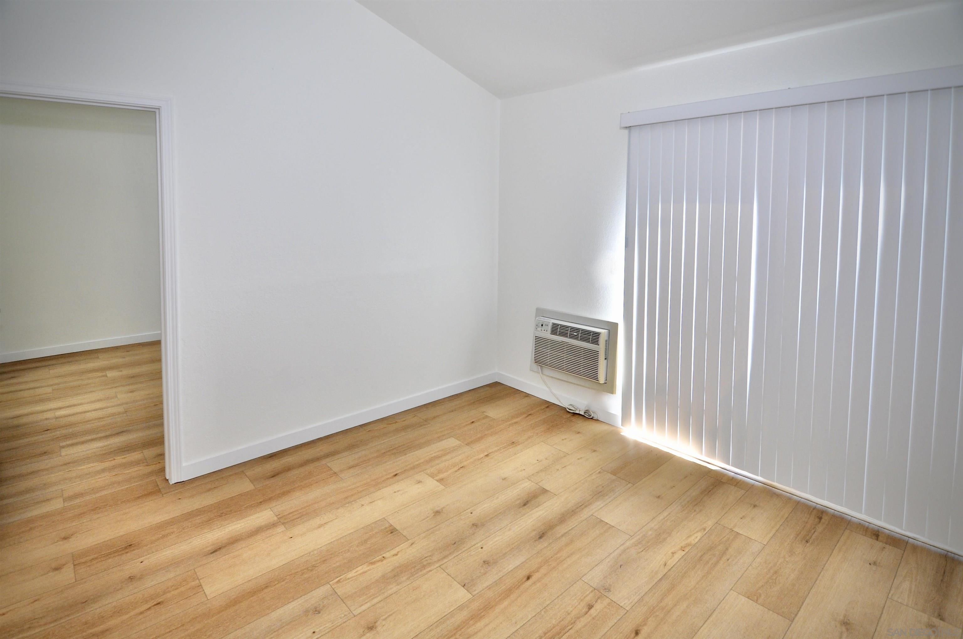 Detail Gallery Image 5 of 41 For 10240  Black Mountain Rd  #106,  San Diego,  CA 92126 - 1 Beds | 1 Baths