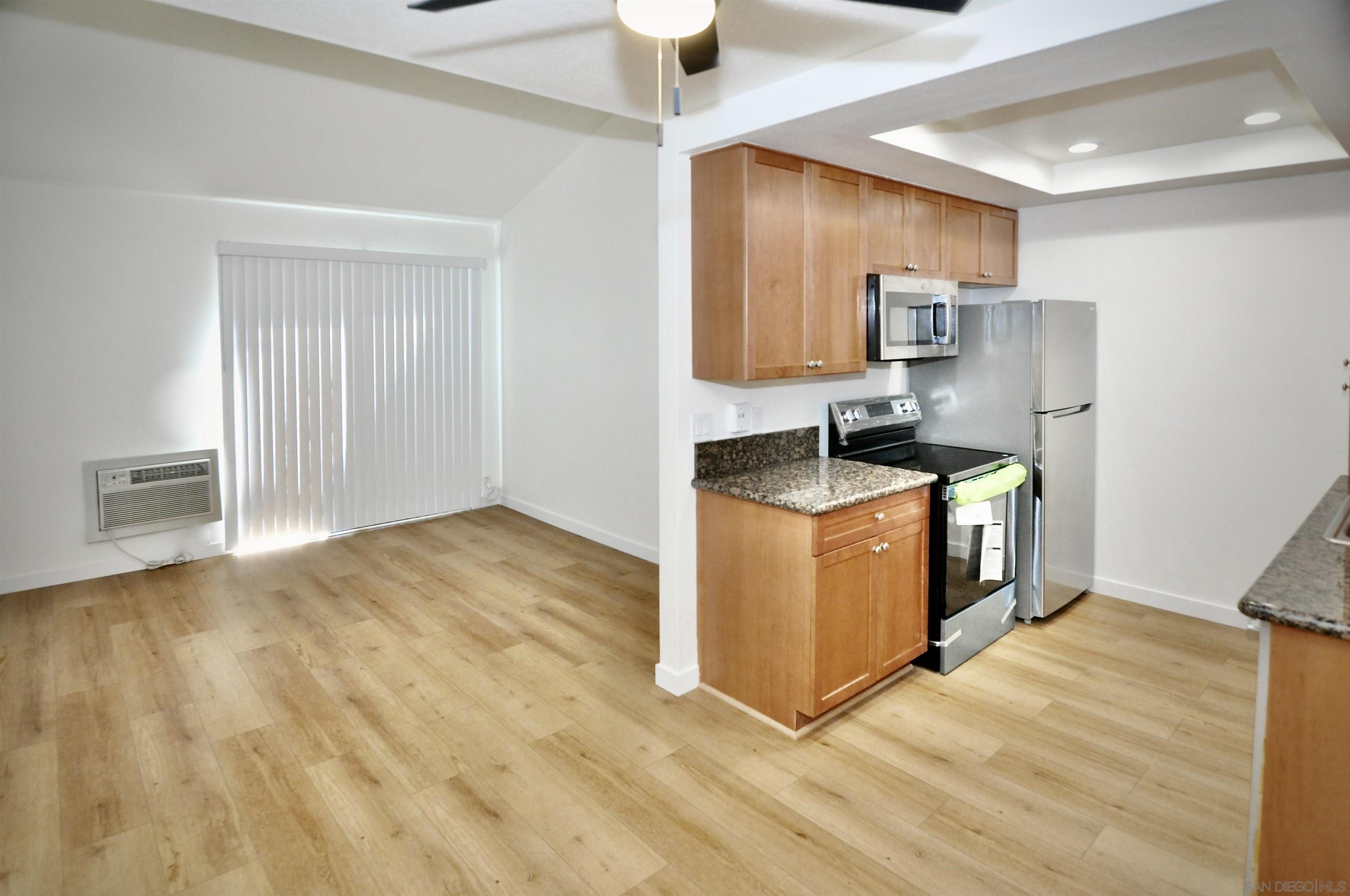 Detail Gallery Image 10 of 41 For 10240  Black Mountain Rd  #106,  San Diego,  CA 92126 - 1 Beds | 1 Baths