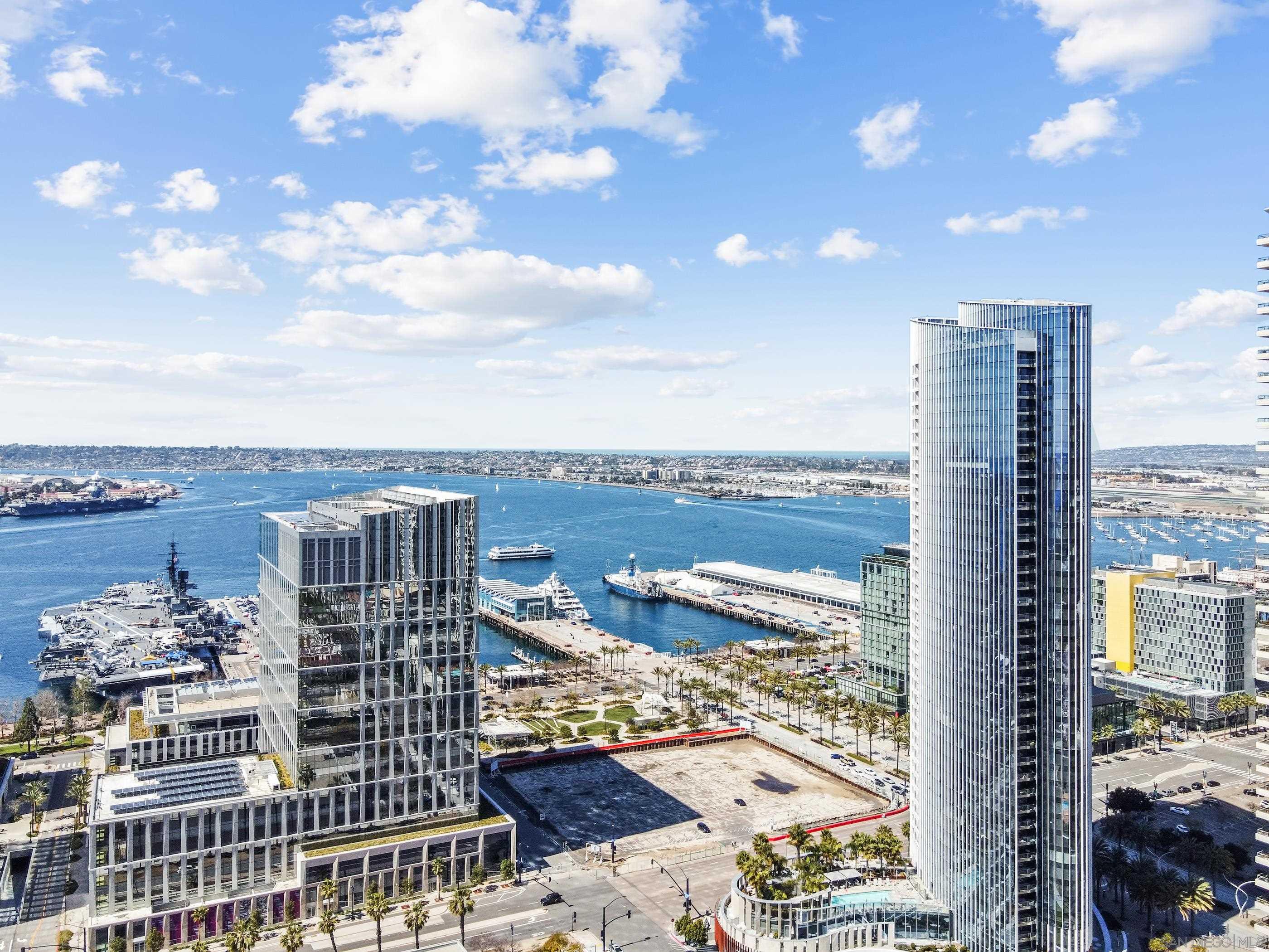 Detail Gallery Image 37 of 66 For 888 W E Street  #1001,  San Diego,  CA 92101 - 3 Beds | 2/1 Baths