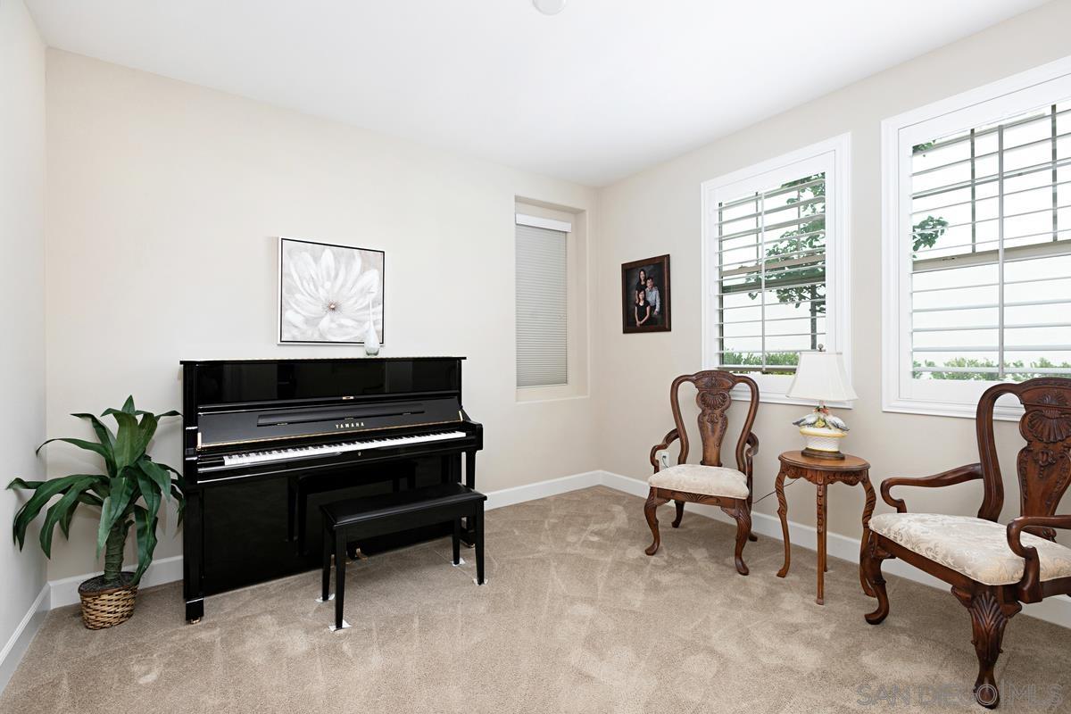 Detail Gallery Image 14 of 31 For 13593  Dondero Place, San Diego,  CA 92130 - 4 Beds | 3 Baths