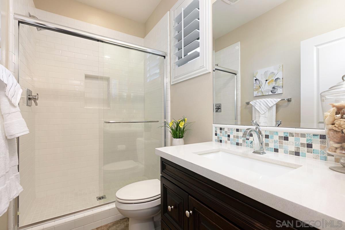 Detail Gallery Image 15 of 31 For 13593  Dondero Place, San Diego,  CA 92130 - 4 Beds | 3 Baths