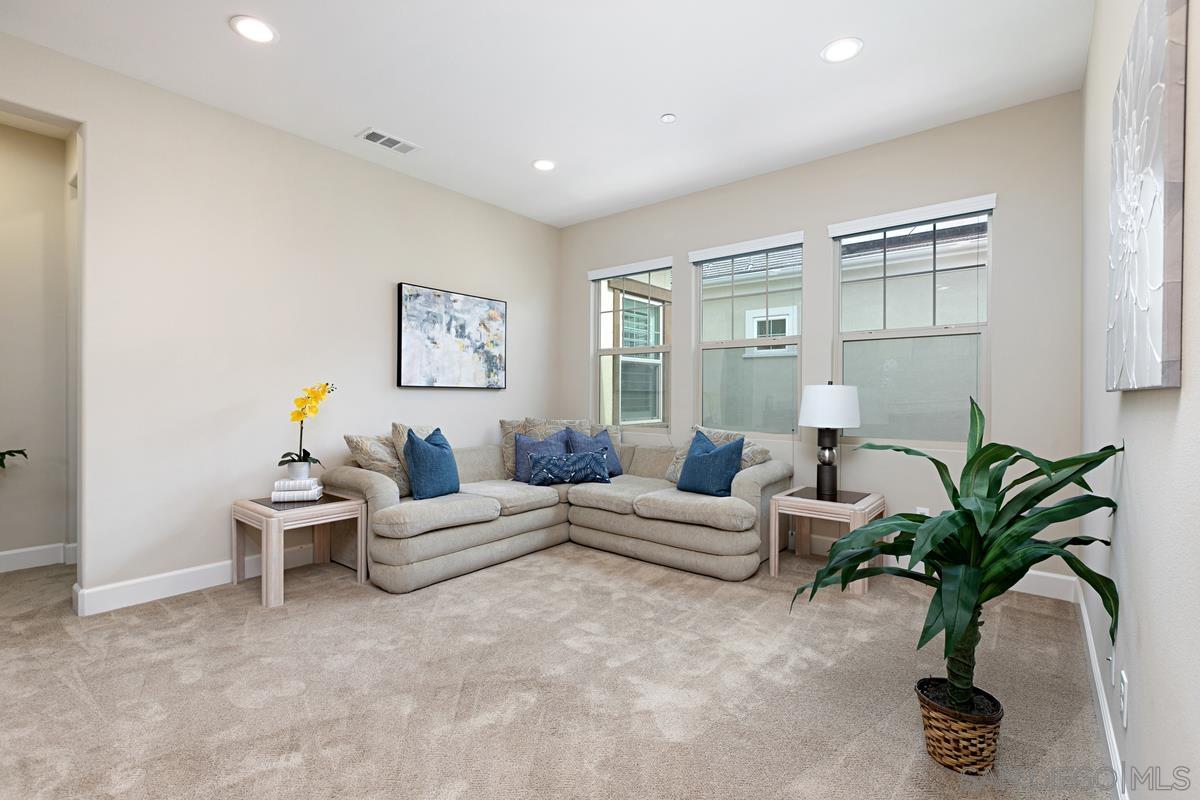 Detail Gallery Image 24 of 31 For 13593  Dondero Place, San Diego,  CA 92130 - 4 Beds | 3 Baths