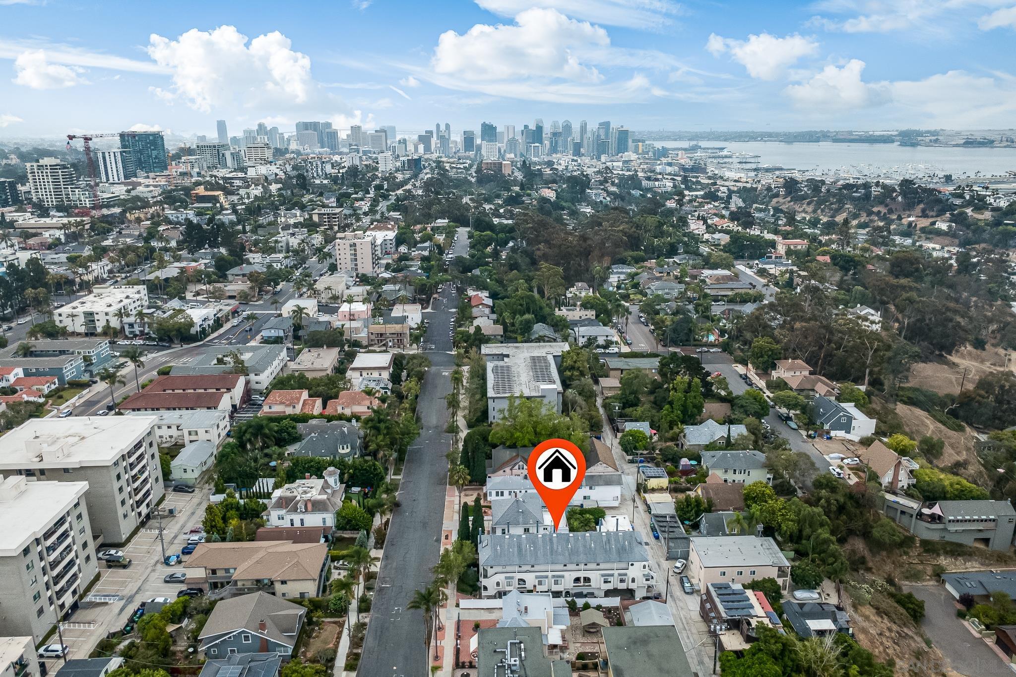 Detail Gallery Image 19 of 24 For 3568  Front St  #D,  San Diego,  CA 92103 - 3 Beds | 2/1 Baths