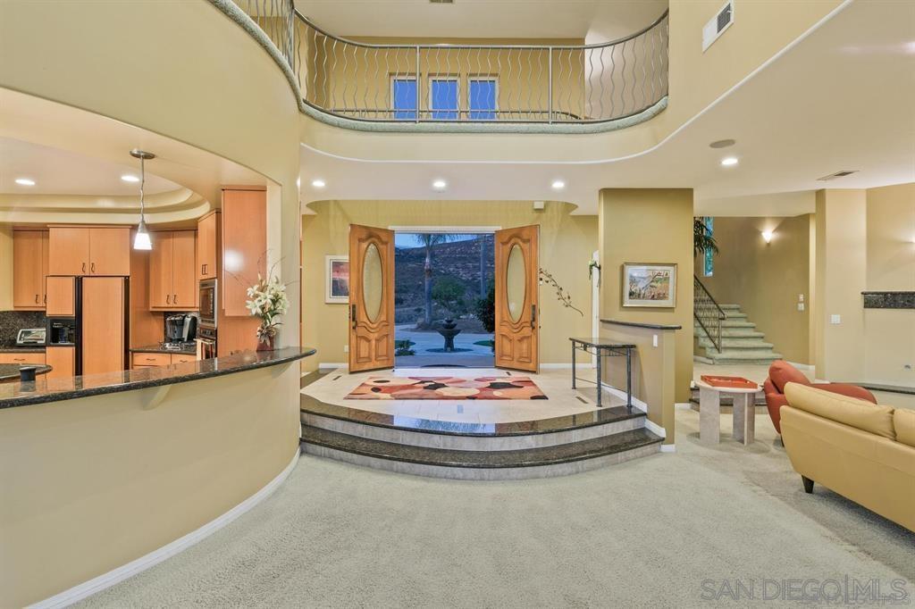 Detail Gallery Image 14 of 35 For 836  Camelot Pkwy, El Cajon,  CA 92019 - 4 Beds | 3/1 Baths