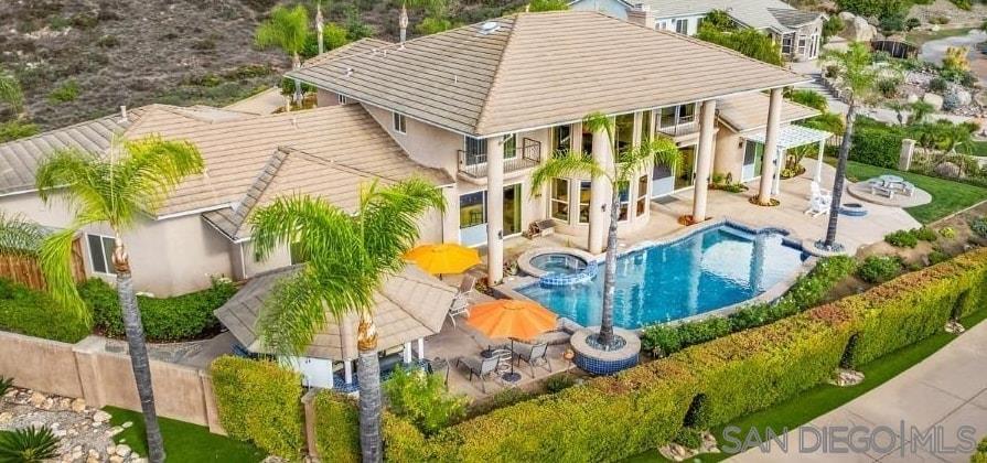 Detail Gallery Image 15 of 40 For 836  Camelot Pkwy, El Cajon,  CA 92019 - 4 Beds | 3/1 Baths