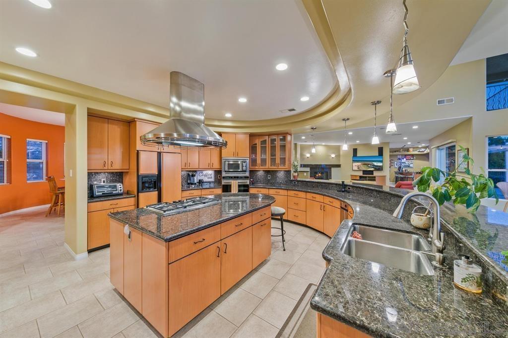 Detail Gallery Image 22 of 40 For 836  Camelot Pkwy, El Cajon,  CA 92019 - 4 Beds | 3/1 Baths