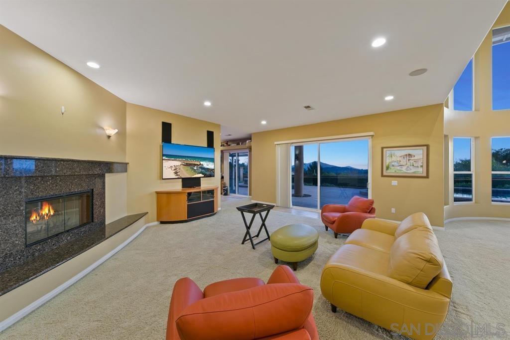 Detail Gallery Image 27 of 40 For 836  Camelot Pkwy, El Cajon,  CA 92019 - 4 Beds | 3/1 Baths