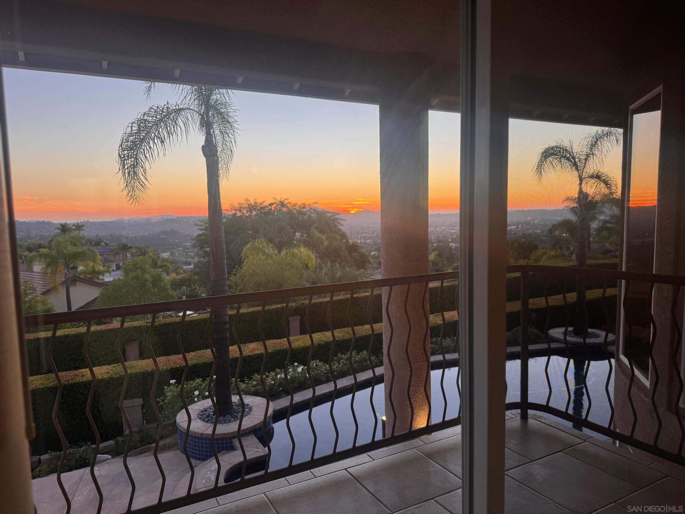 Detail Gallery Image 39 of 40 For 836  Camelot Pkwy, El Cajon,  CA 92019 - 4 Beds | 3/1 Baths