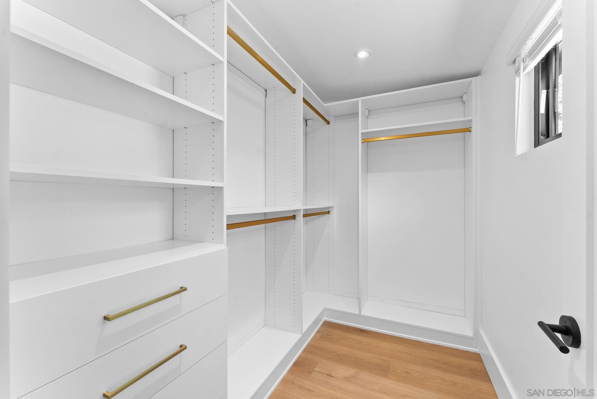 Detail Gallery Image 20 of 38 For 4665  Arizona St, San Diego,  CA 92116 - 5 Beds | 3/1 Baths