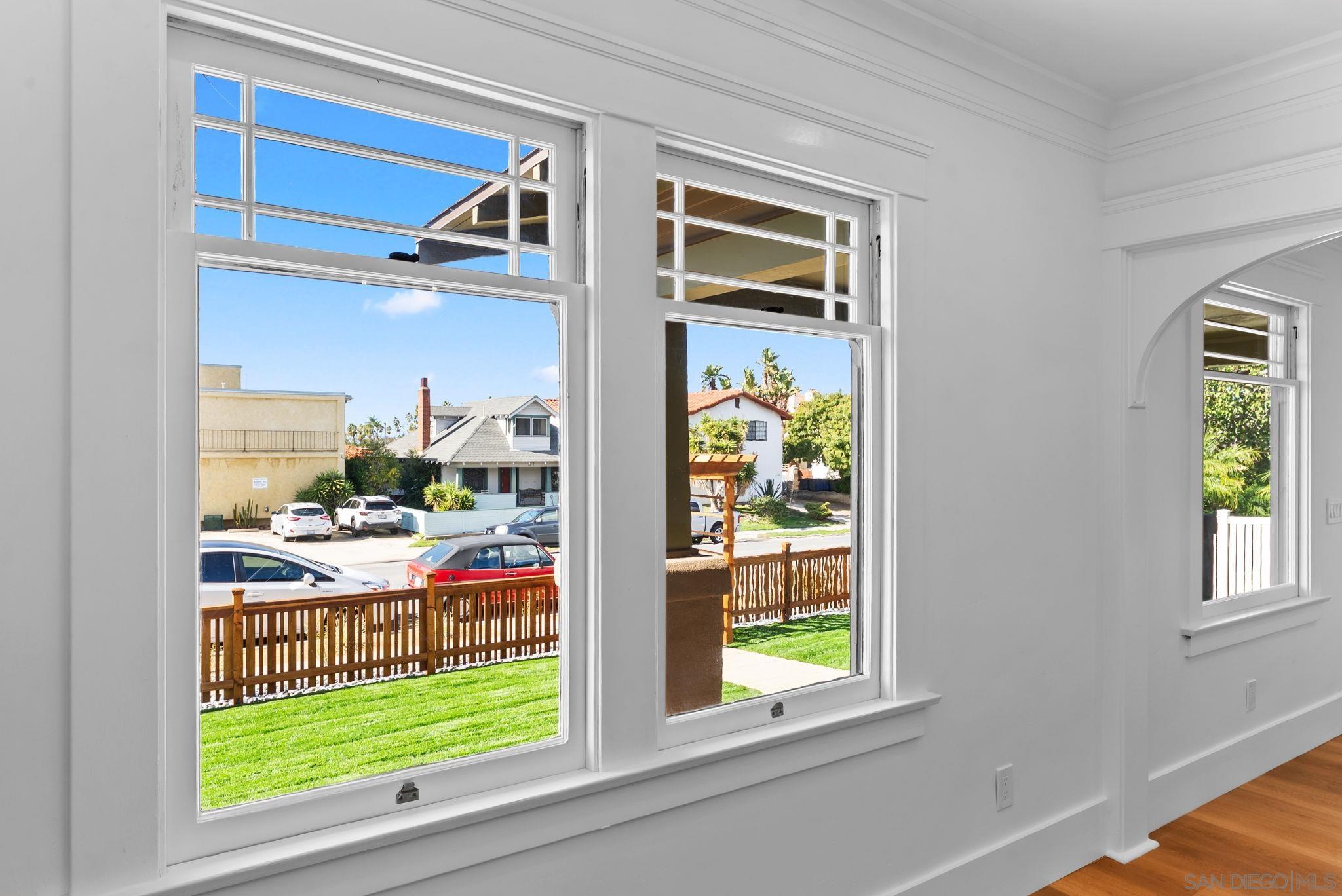 Detail Gallery Image 9 of 38 For 4665  Arizona St, San Diego,  CA 92116 - 5 Beds | 3/1 Baths