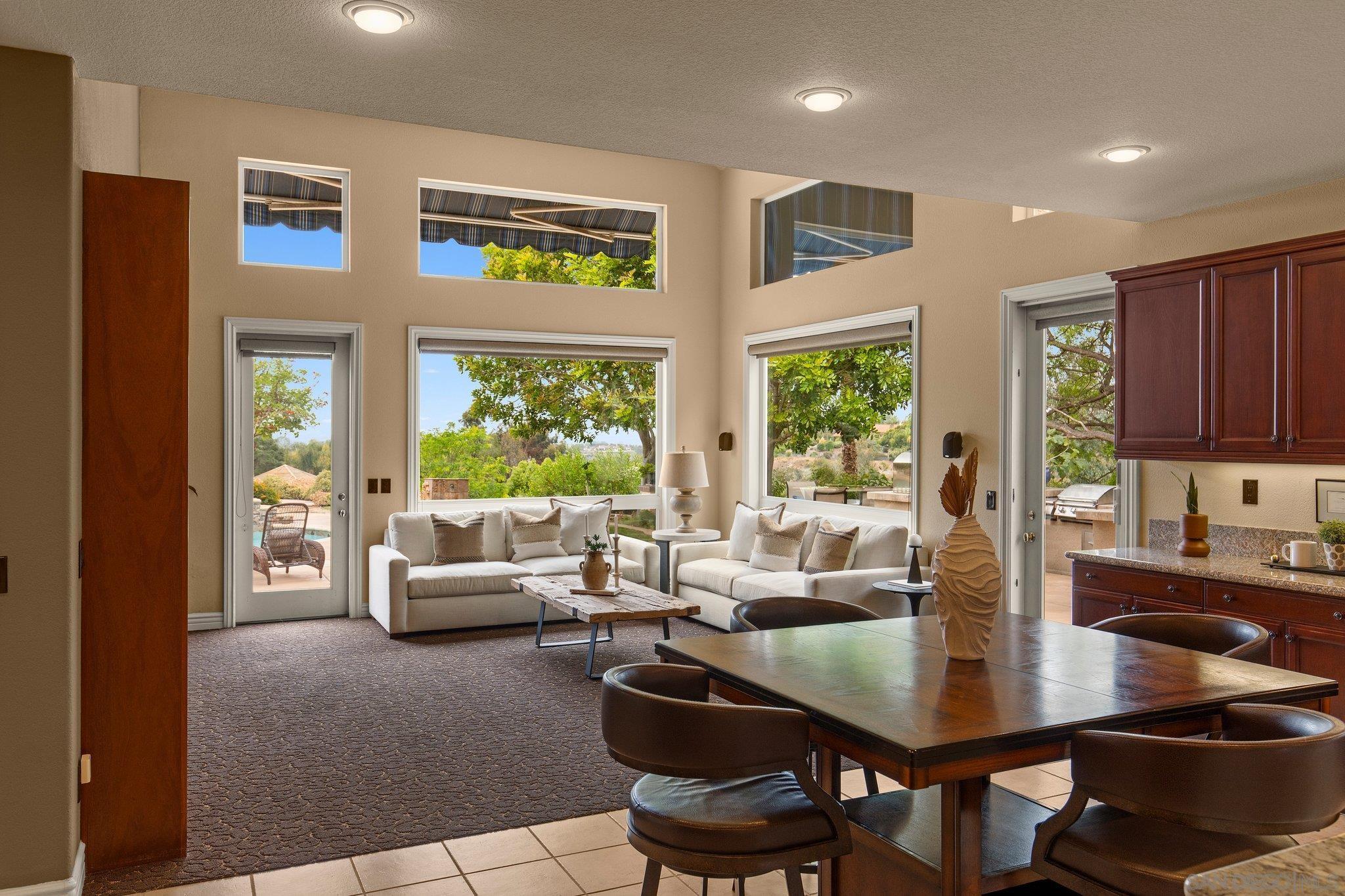 Detail Gallery Image 19 of 75 For 521  Latigo Row, Encinitas,  CA 92024 - 5 Beds | 4/1 Baths