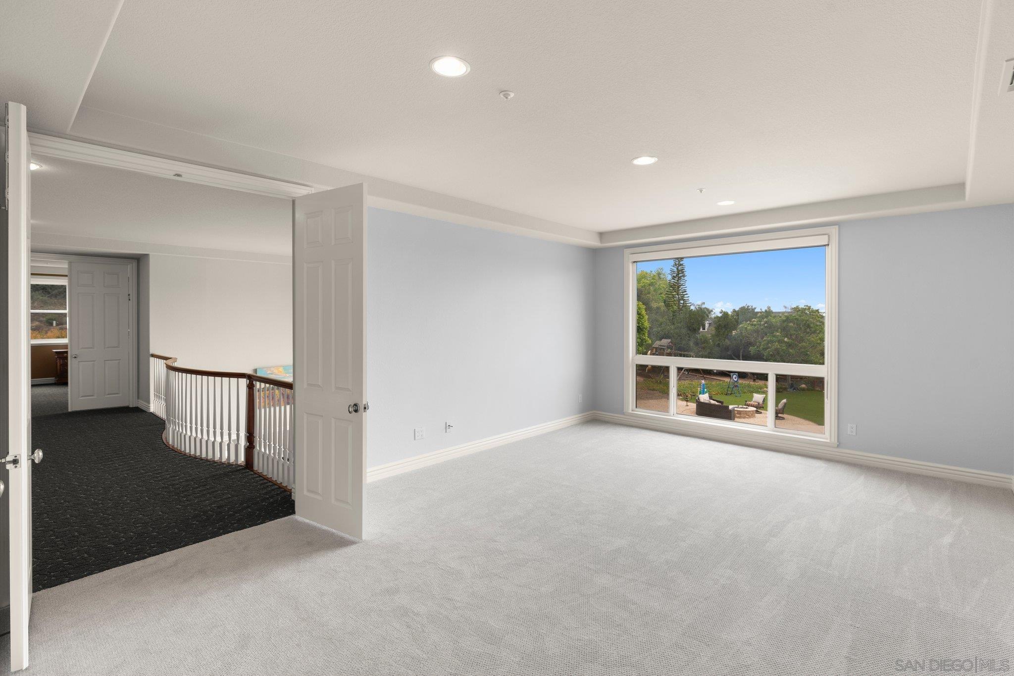 Detail Gallery Image 36 of 75 For 521  Latigo Row, Encinitas,  CA 92024 - 5 Beds | 4/1 Baths