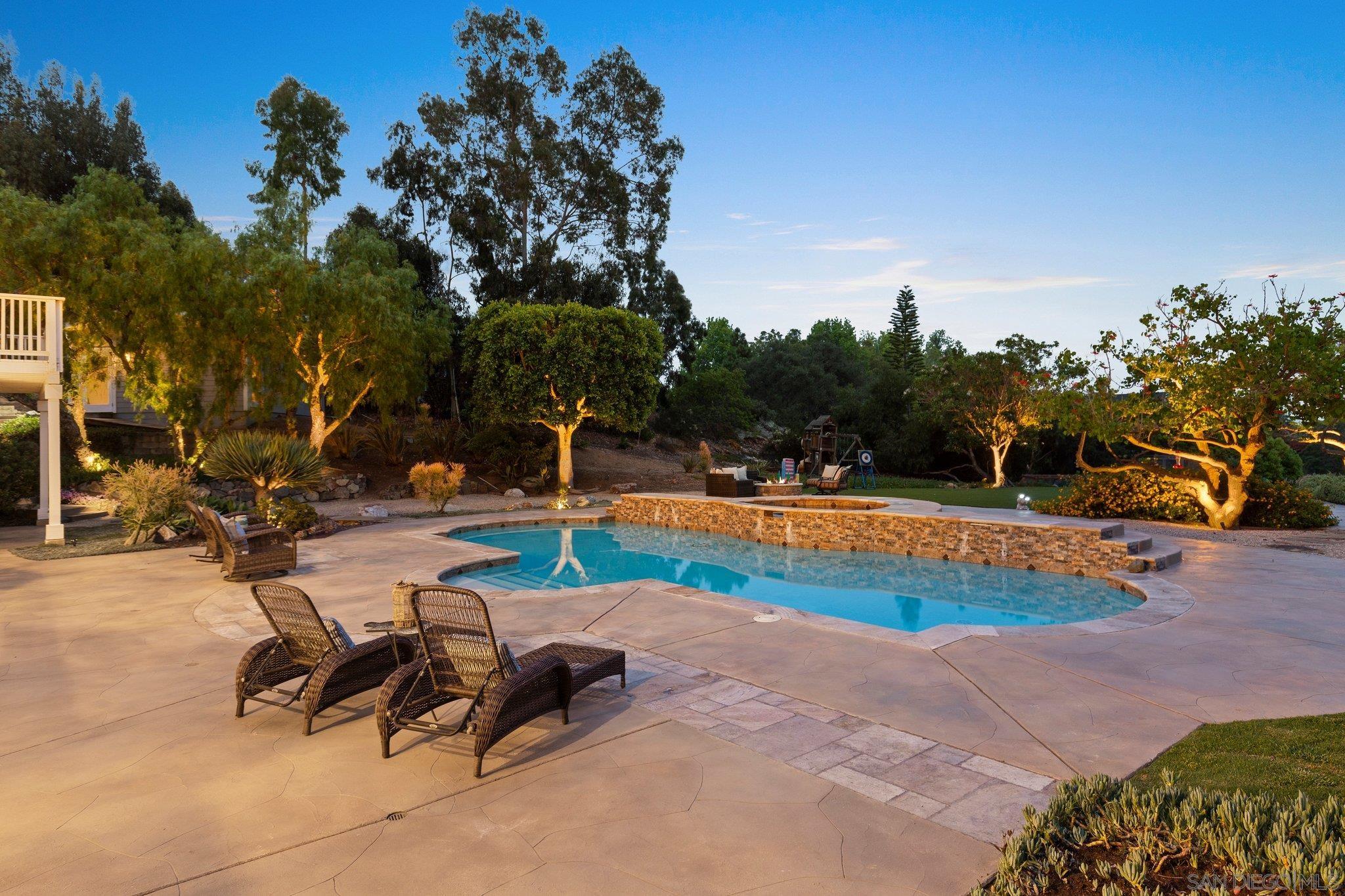 Detail Gallery Image 60 of 75 For 521  Latigo Row, Encinitas,  CA 92024 - 5 Beds | 4/1 Baths