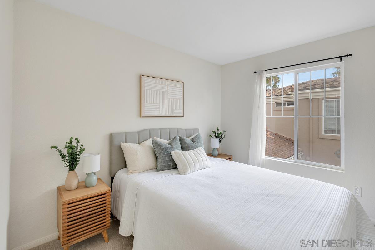 Detail Gallery Image 19 of 41 For 2842  Farragut Road  #131,  San Diego,  CA 92106 - 3 Beds | 3 Baths