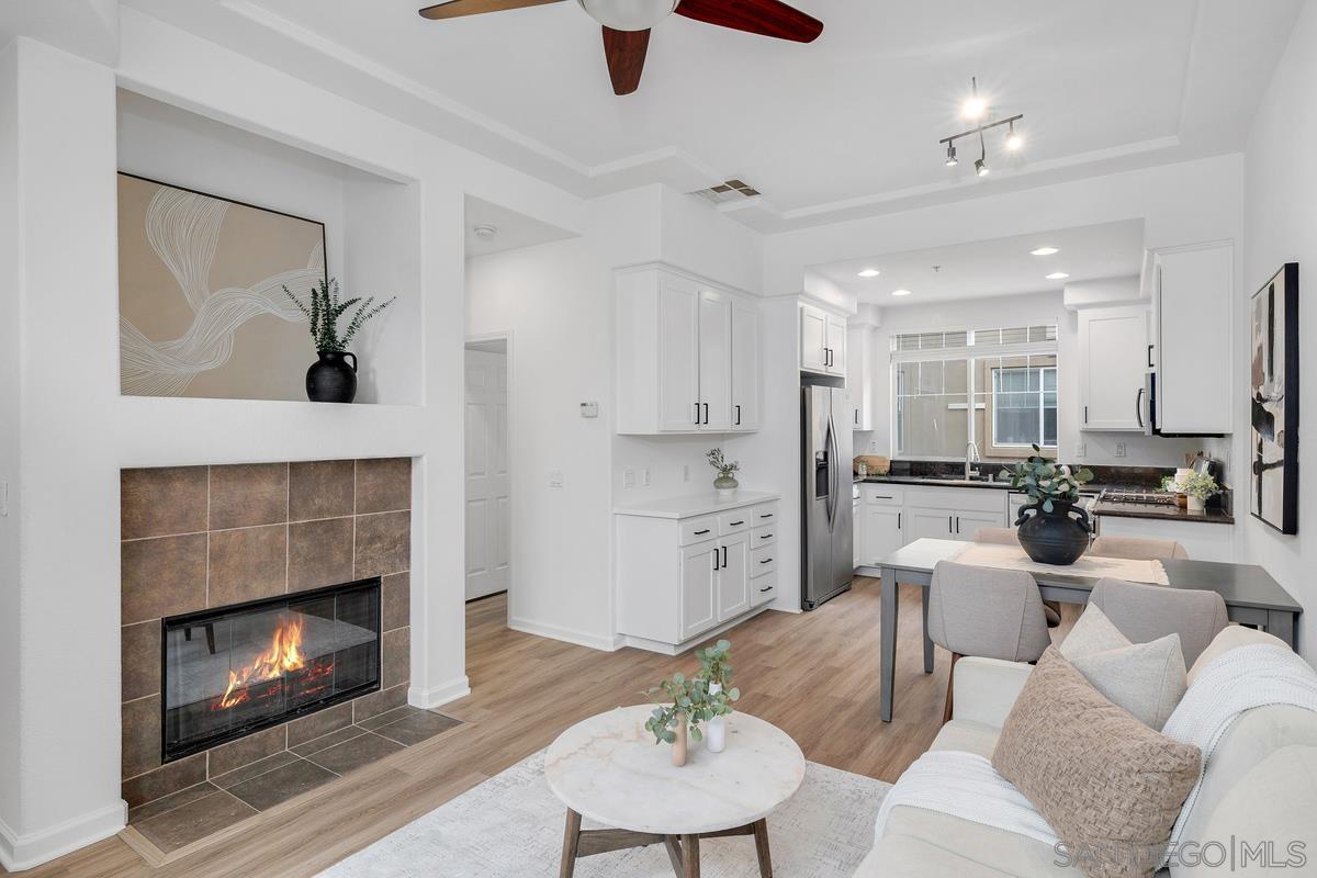 Detail Gallery Image 7 of 41 For 2842  Farragut Road  #131,  San Diego,  CA 92106 - 3 Beds | 3 Baths