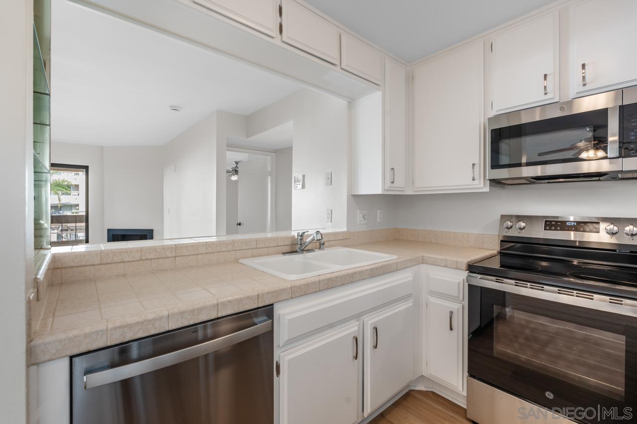 Detail Gallery Image 8 of 41 For 6747  Friars Rd  #110,  San Diego,  CA 92108 - 2 Beds | 2 Baths