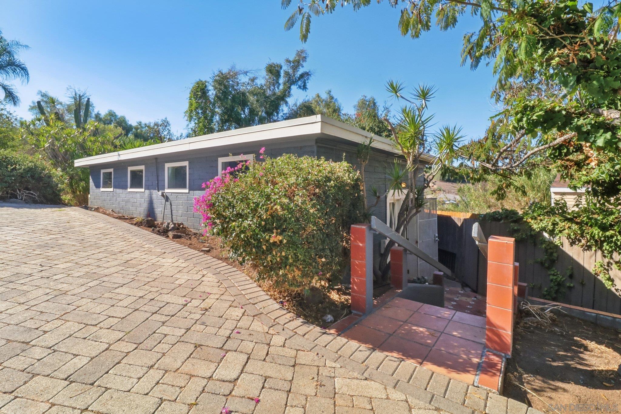 Detail Gallery Image 2 of 43 For 8800  Gardena Rd., Lakeside,  CA 92040 - – Beds | – Baths