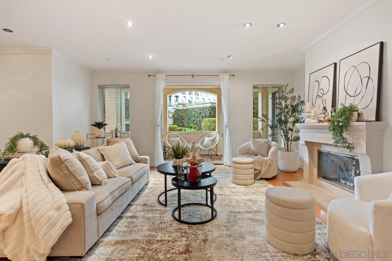 Detail Gallery Image 13 of 49 For 1040  Genter St  #103,  La Jolla,  CA 92037 - 3 Beds | 3 Baths