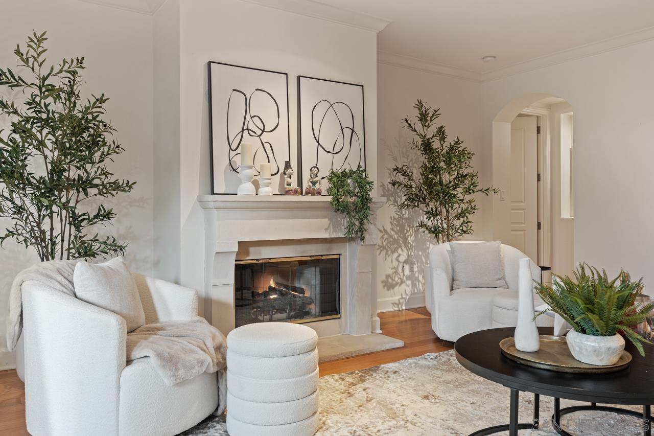 Detail Gallery Image 14 of 49 For 1040  Genter St  #103,  La Jolla,  CA 92037 - 3 Beds | 3 Baths