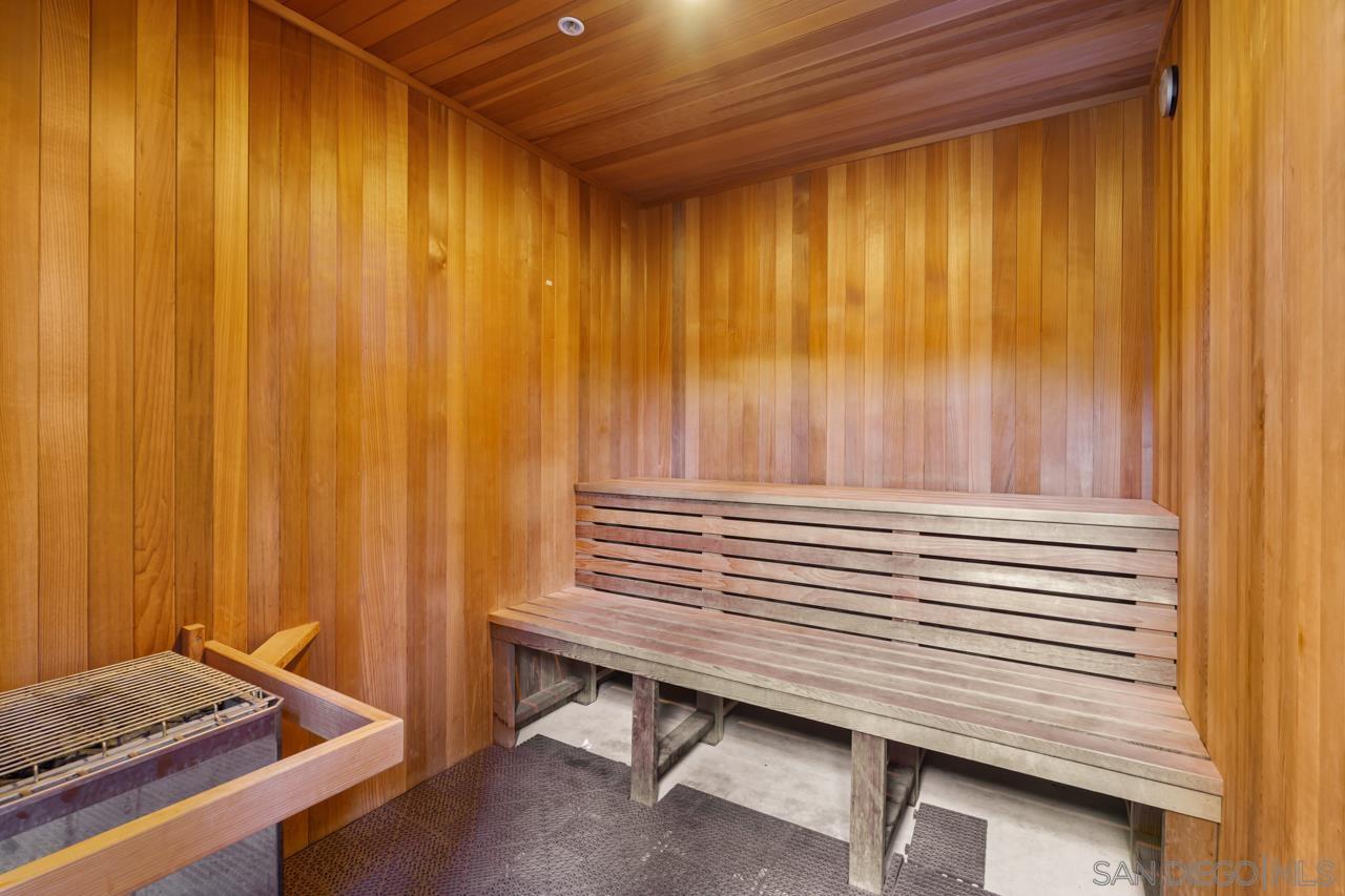 Detail Gallery Image 44 of 49 For 1040  Genter St  #103,  La Jolla,  CA 92037 - 3 Beds | 3 Baths