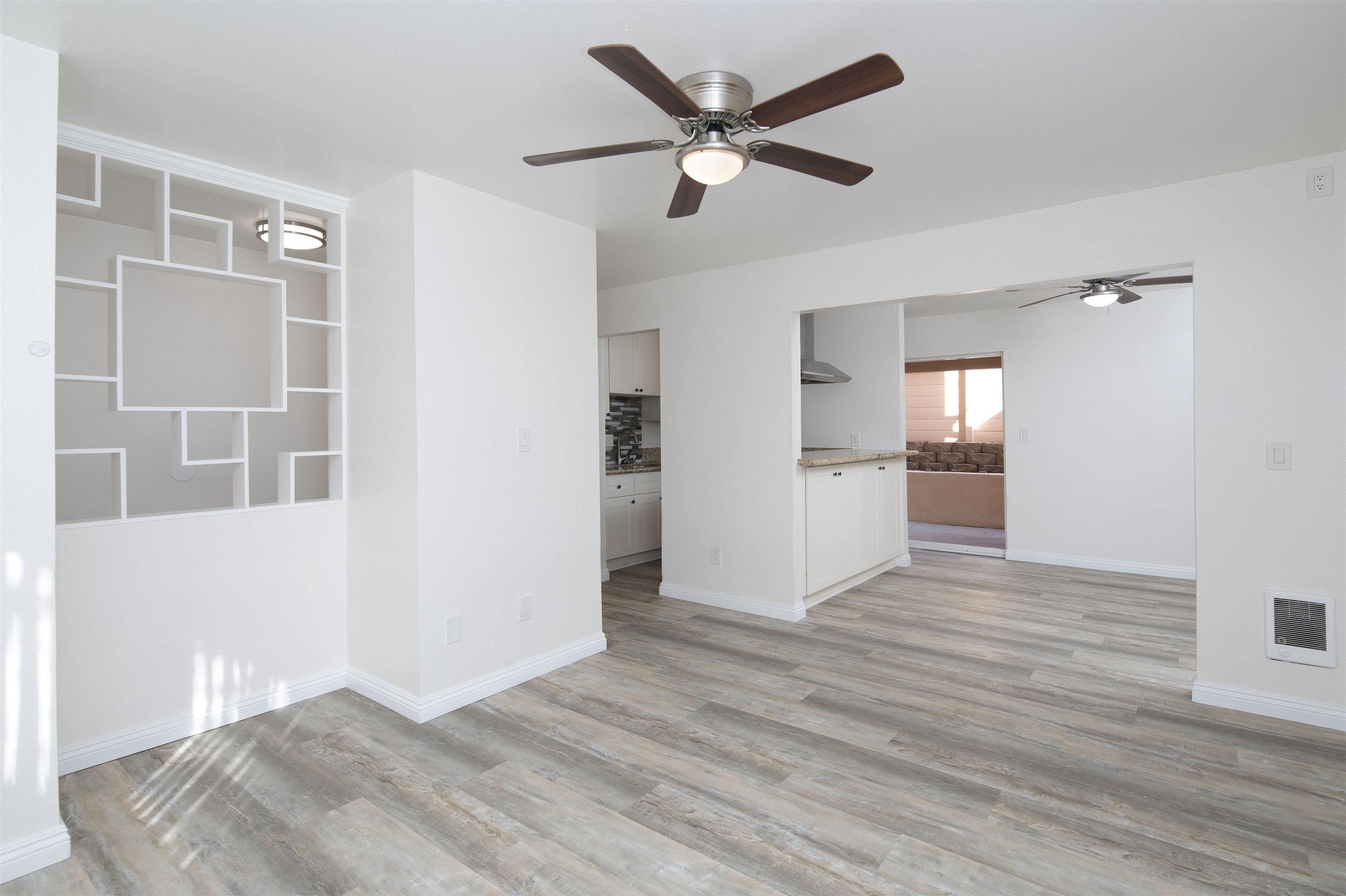 Detail Gallery Image 7 of 26 For 3270  Ashford Street  a,  San Diego,  CA 92111 - 2 Beds | 2 Baths