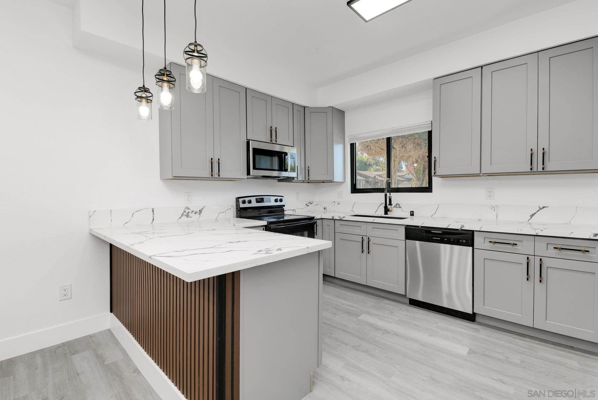 Detail Gallery Image 16 of 37 For 3443  Golden View Ter, Lemon Grove,  CA 91945 - 4 Beds | 2 Baths