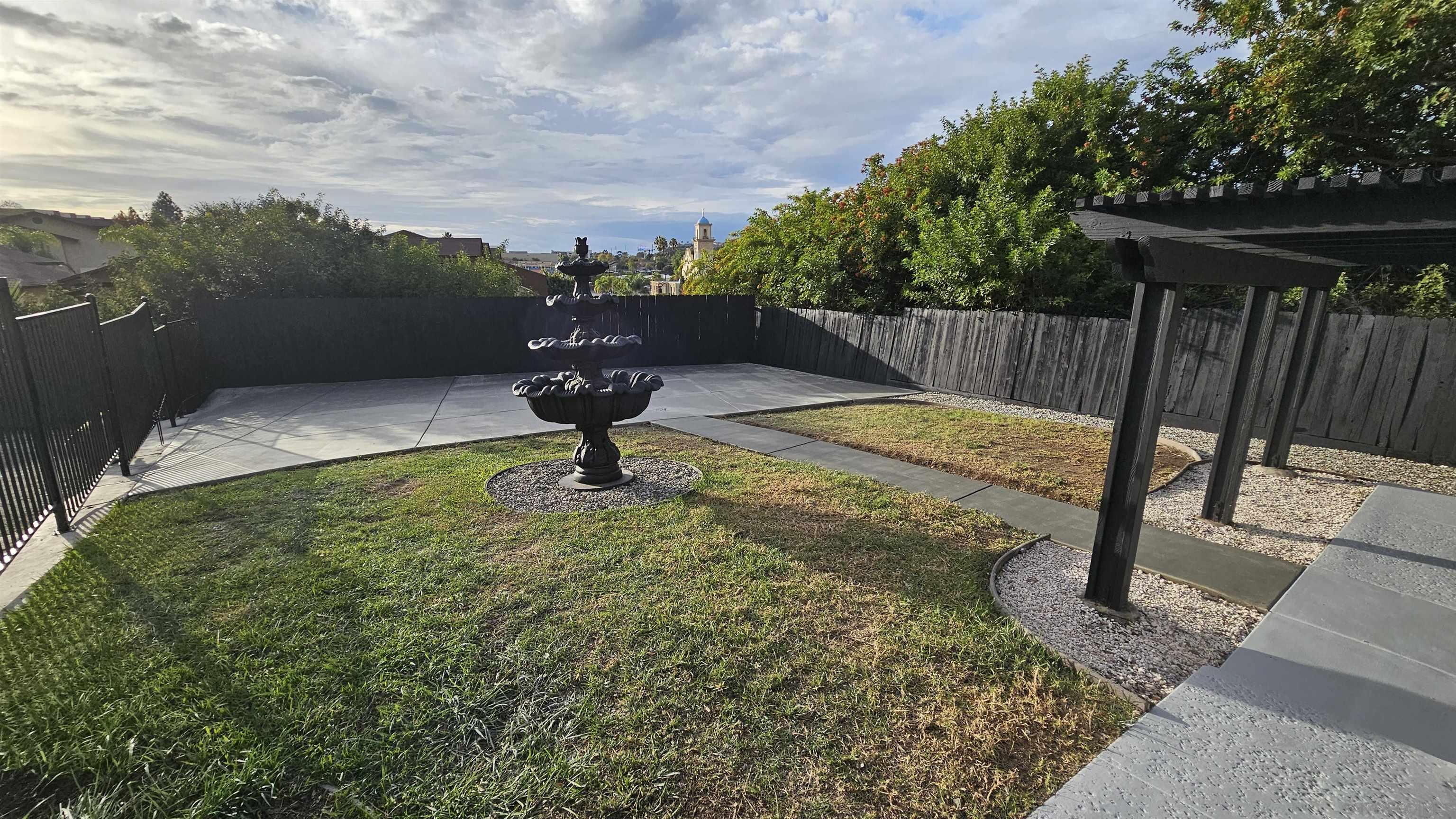 Detail Gallery Image 3 of 38 For 3443  Golden View Ter, Lemon Grove,  CA 91945 - 4 Beds | 2 Baths