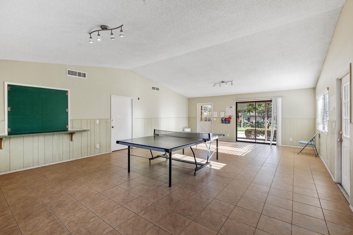 Detail Gallery Image 31 of 40 For 5800  Lake Murray Blvd  #49,  La Mesa,  CA 91942 - 3 Beds | 2/1 Baths