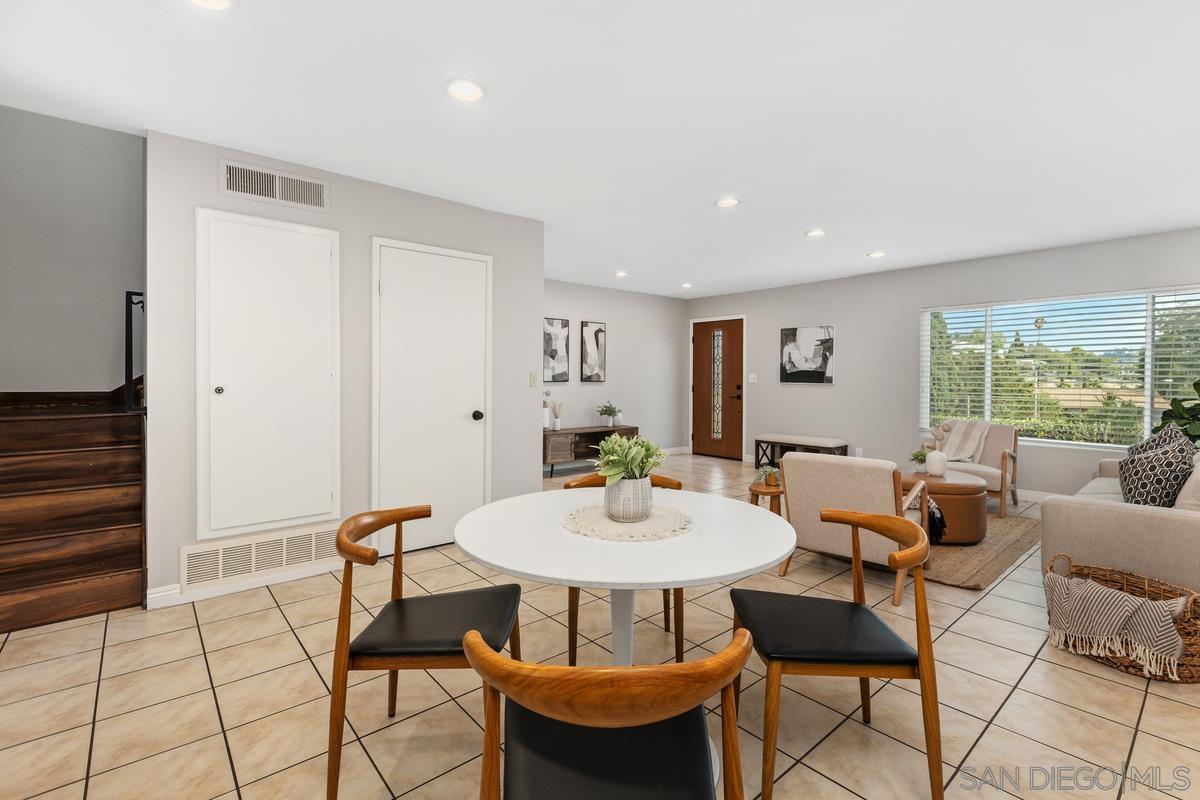 Detail Gallery Image 7 of 40 For 5800  Lake Murray Blvd  #49,  La Mesa,  CA 91942 - 3 Beds | 2/1 Baths