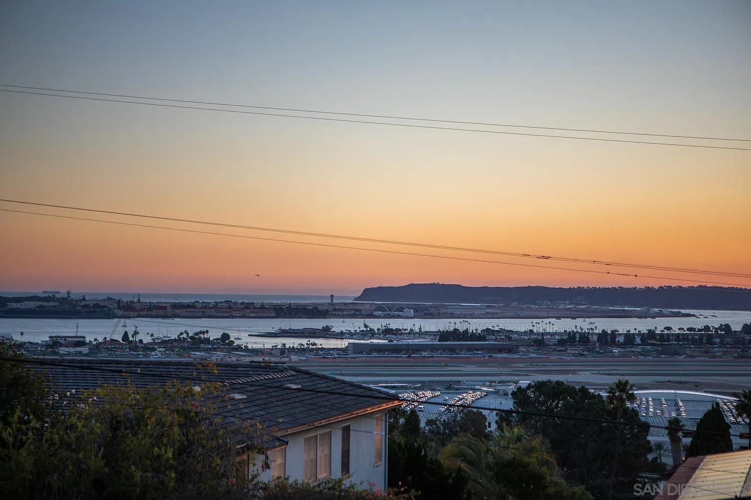 Detail Gallery Image 2 of 63 For 3515  Union Street, San Diego,  CA 92103 - 4 Beds | 4 Baths