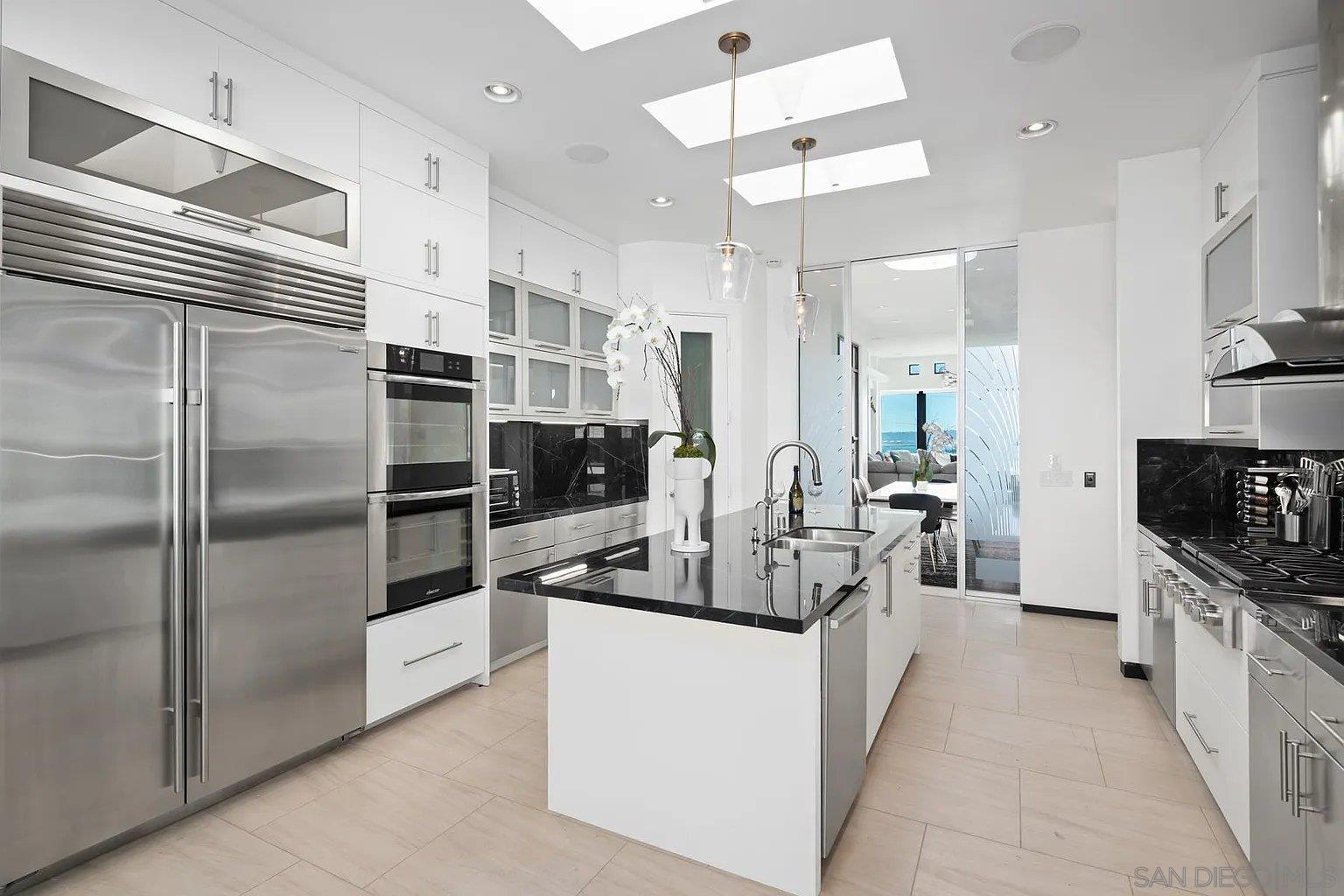 Detail Gallery Image 32 of 63 For 3515  Union Street, San Diego,  CA 92103 - 4 Beds | 4 Baths