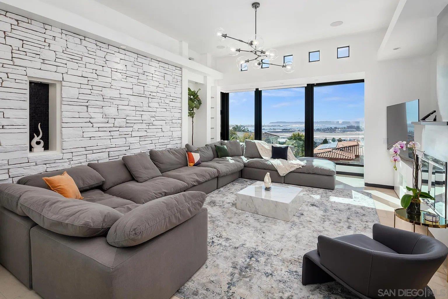 Detail Gallery Image 6 of 63 For 3515  Union Street, San Diego,  CA 92103 - 4 Beds | 4 Baths