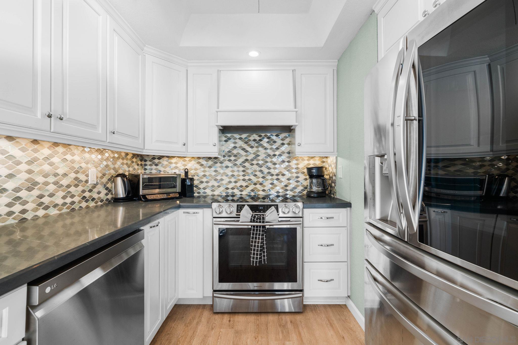 Detail Gallery Image 11 of 39 For 515 S Sierra Ave  #119,  Solana Beach,  CA 92075 - 2 Beds | 2/1 Baths