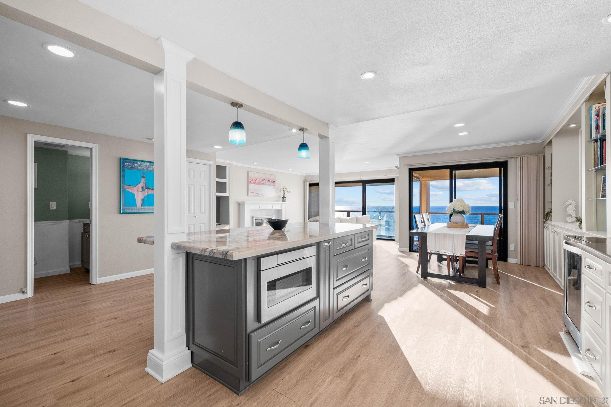 Detail Gallery Image 9 of 39 For 515 S Sierra Ave  #119,  Solana Beach,  CA 92075 - 2 Beds | 2/1 Baths