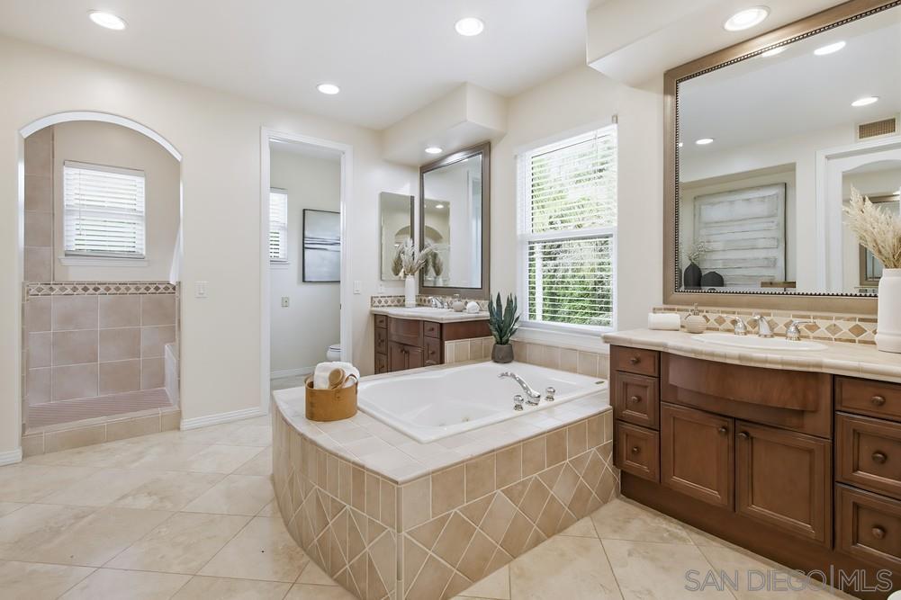 Detail Gallery Image 38 of 74 For 13665  White Rock Station Rd, Poway,  CA 92064 - 7 Beds | 5/1 Baths