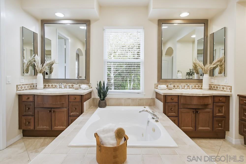 Detail Gallery Image 39 of 74 For 13665  White Rock Station Rd, Poway,  CA 92064 - 7 Beds | 5/1 Baths
