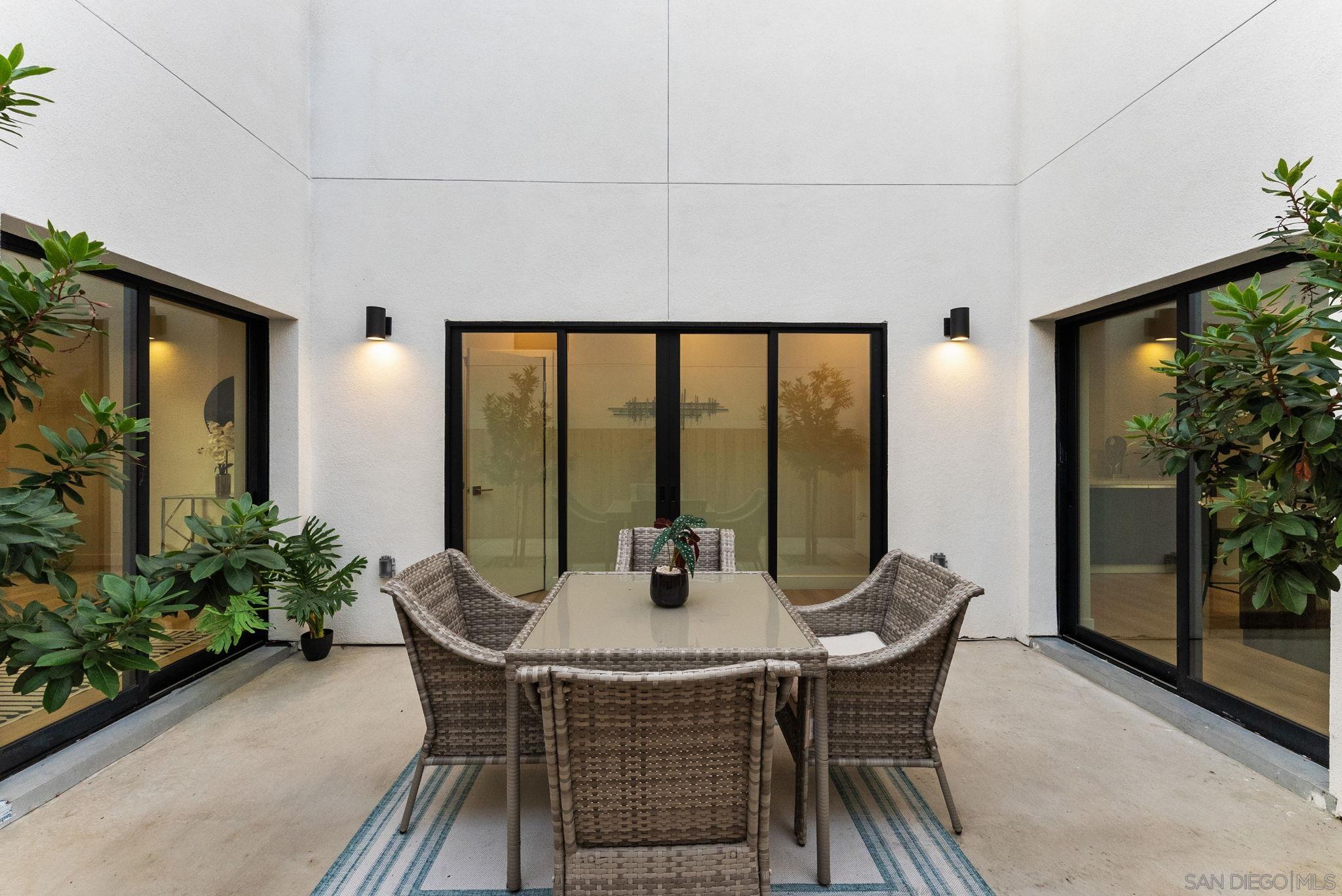 Detail Gallery Image 10 of 60 For 3653  Wilson Ave, San Diego,  CA 92104 - 4 Beds | 4/1 Baths