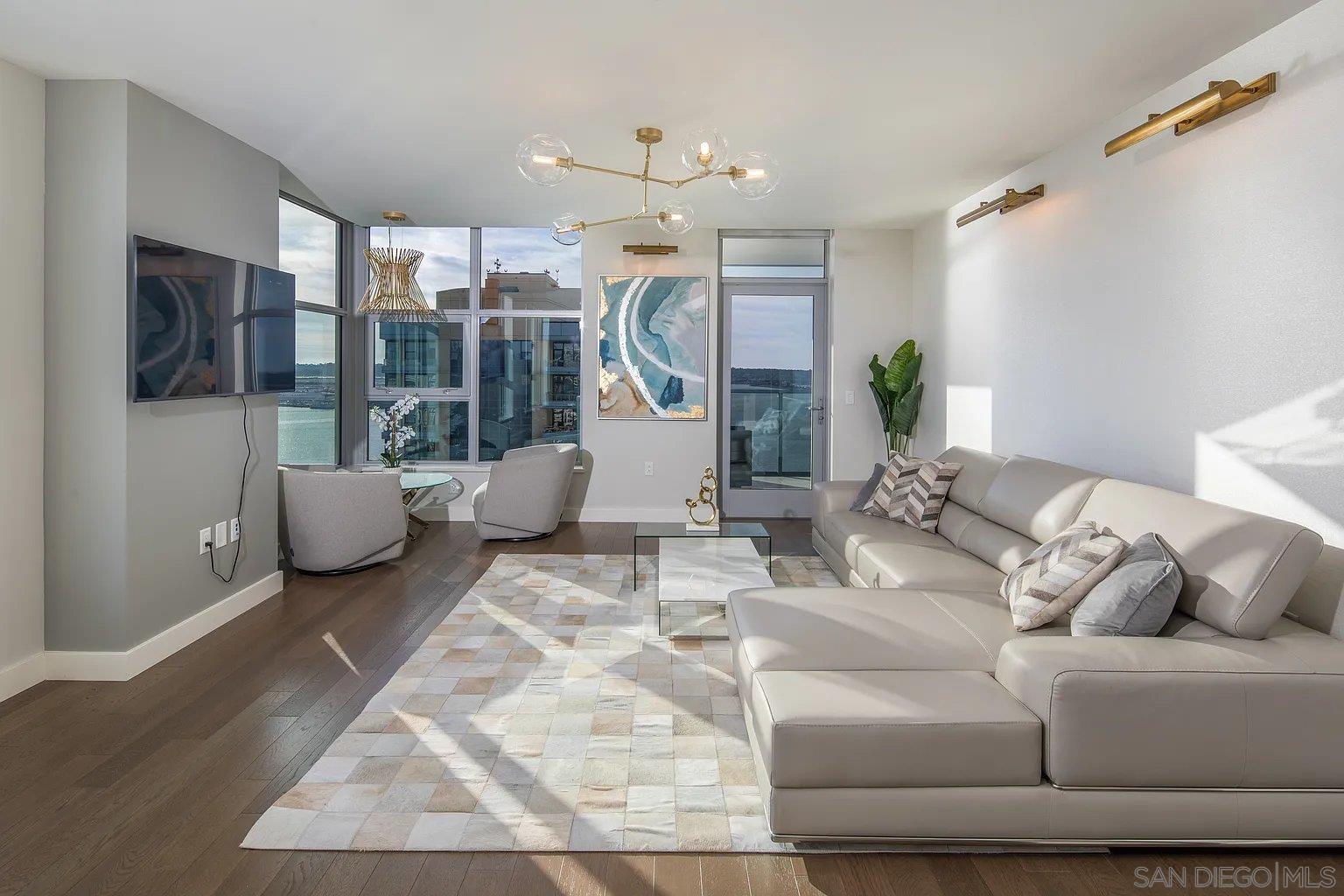 Detail Gallery Image 7 of 26 For 1388  Kettner Blvd  3405, San Diego,  CA 92101 - 2 Beds | 2 Baths