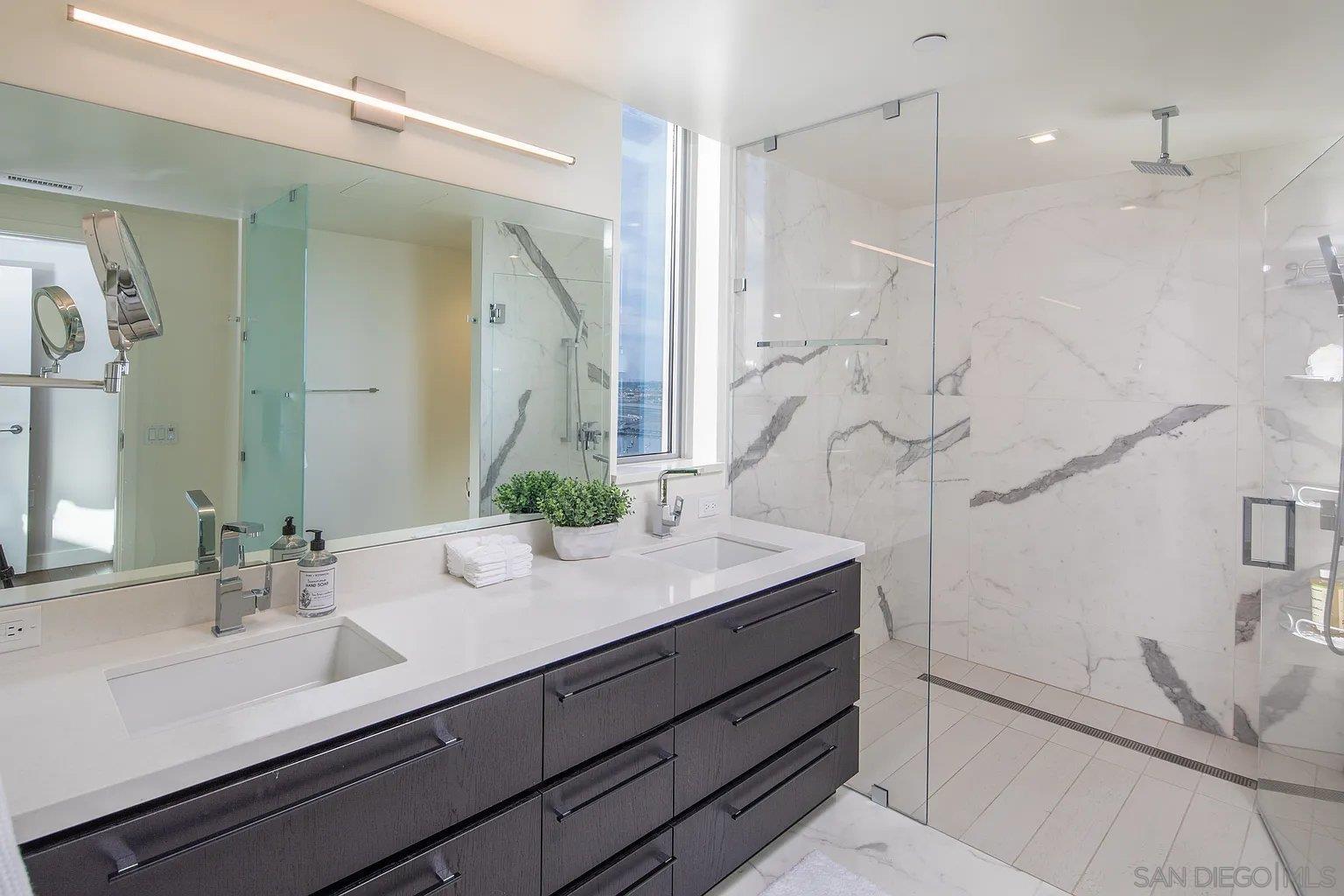 Detail Gallery Image 10 of 26 For 1388  Kettner Blvd  3405, San Diego,  CA 92101 - 2 Beds | 2 Baths