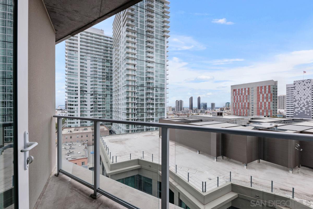 Detail Gallery Image 15 of 39 For 1080  Park Blvd  916, San Diego,  CA 92101 - 2 Beds | 2 Baths