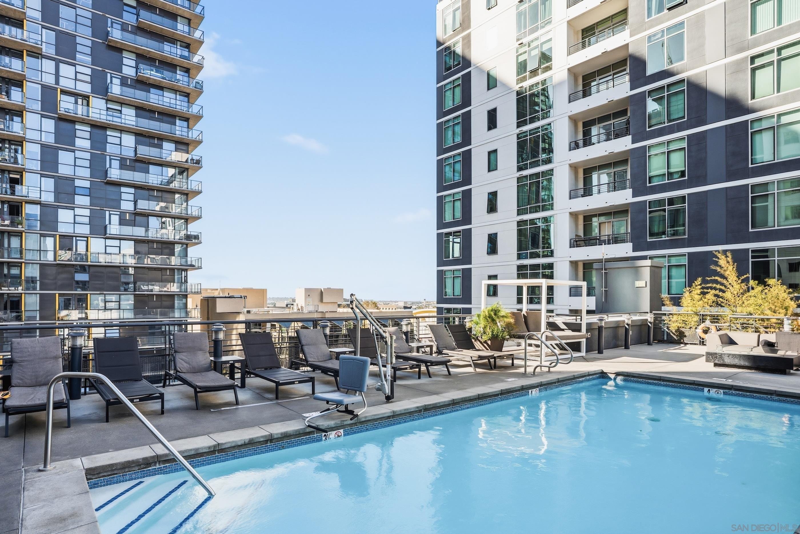 Detail Gallery Image 23 of 29 For 425 W Beech St  #314,  San Diego,  CA 92101 - 2 Beds | 2 Baths