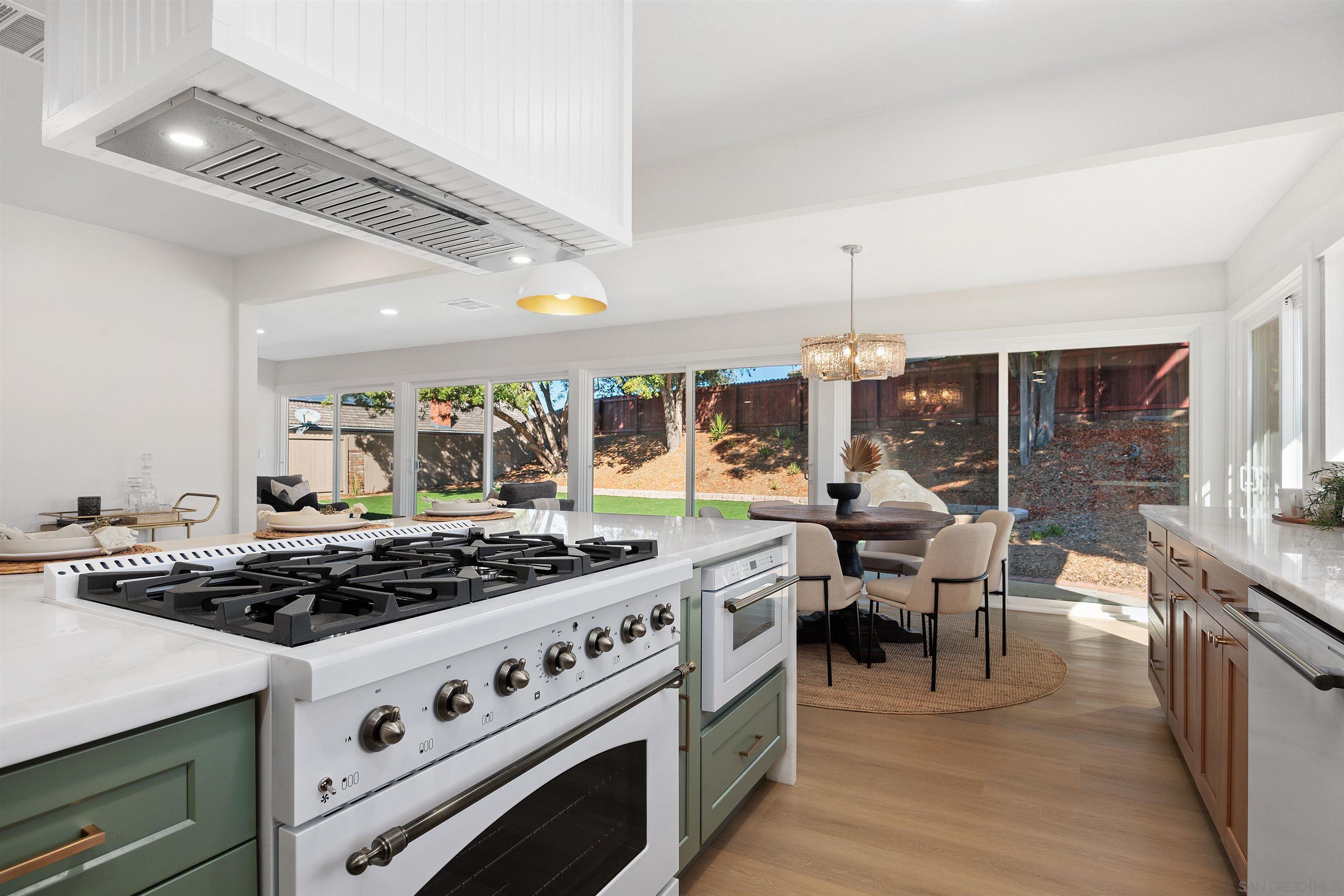 Detail Gallery Image 12 of 33 For 17111  Prado Pl, San Diego,  CA 92128 - 3 Beds | 2 Baths