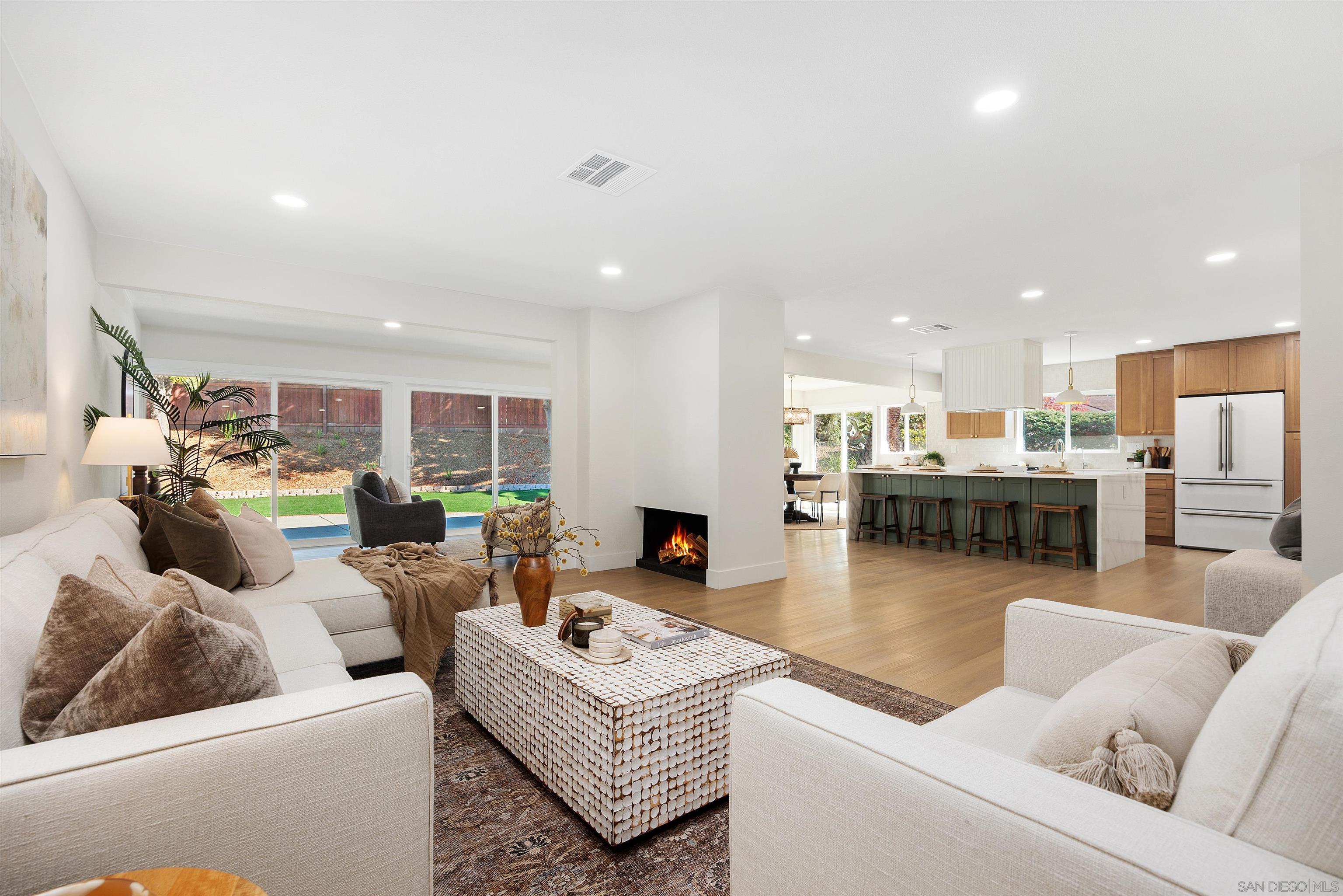 Detail Gallery Image 5 of 33 For 17111  Prado Pl, San Diego,  CA 92128 - 3 Beds | 2 Baths